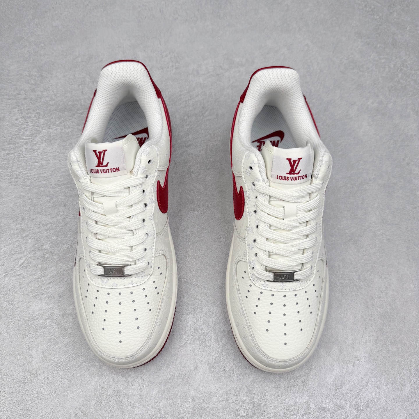 图片[2]-NK Air Force 1´07 Low 空军一号低帮百搭休闲运动板鞋 LW9729-015 柔软、弹性十足的缓震性能和出色的中底设计 横跨复古与现代的外型结合 造就出风靡全球 三十多年的Force 1 直到今天还深受青睐 实拍调校N版已经零色差零失真 百分百还原实物色彩所见即所得 不存在货不对板色差等低级问题 选购参考实物拍摄 不混卖不参货 只用心做好货严格选品 承诺混一赔十 尺码：36 36.5 37.5 38 38.5 39 40 40.5 41 42 42.5 43 44 44.5 45-选品中心