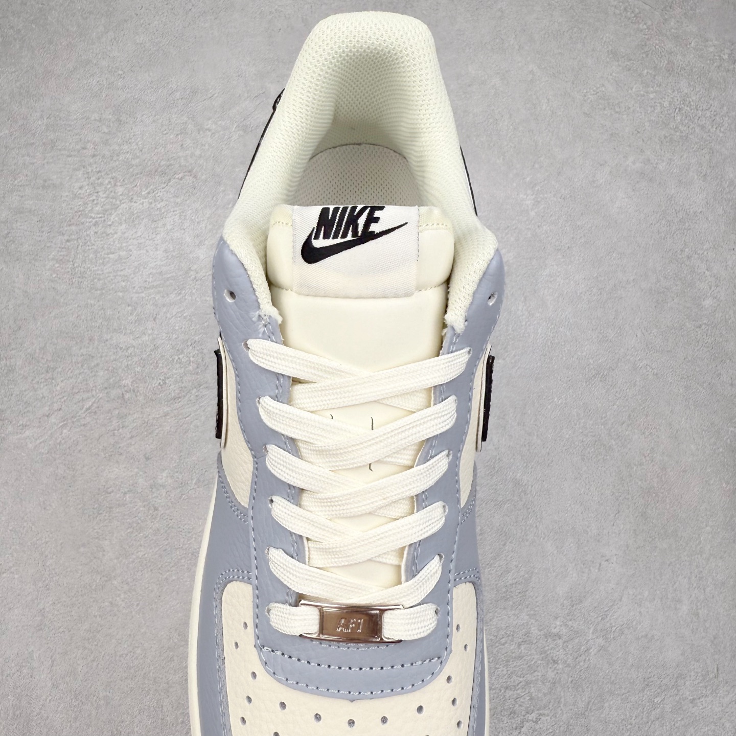 图片[5]-NK Air Force 1´07 Low 空军一号低帮百搭休闲运动板鞋 CS5288-023 柔软、弹性十足的缓震性能和出色的中底设计 横跨复古与现代的外型结合 造就出风靡全球 三十多年的Force 1 直到今天还深受青睐 实拍调校N版已经零色差零失真 百分百还原实物色彩所见即所得 不存在货不对板色差等低级问题 选购参考实物拍摄 不混卖不参货 只用心做好货严格选品 承诺混一赔十 尺码：36 36.5 37.5 38 38.5 39 40 40.5 41 42 42.5 43 44 44.5 45-选品中心