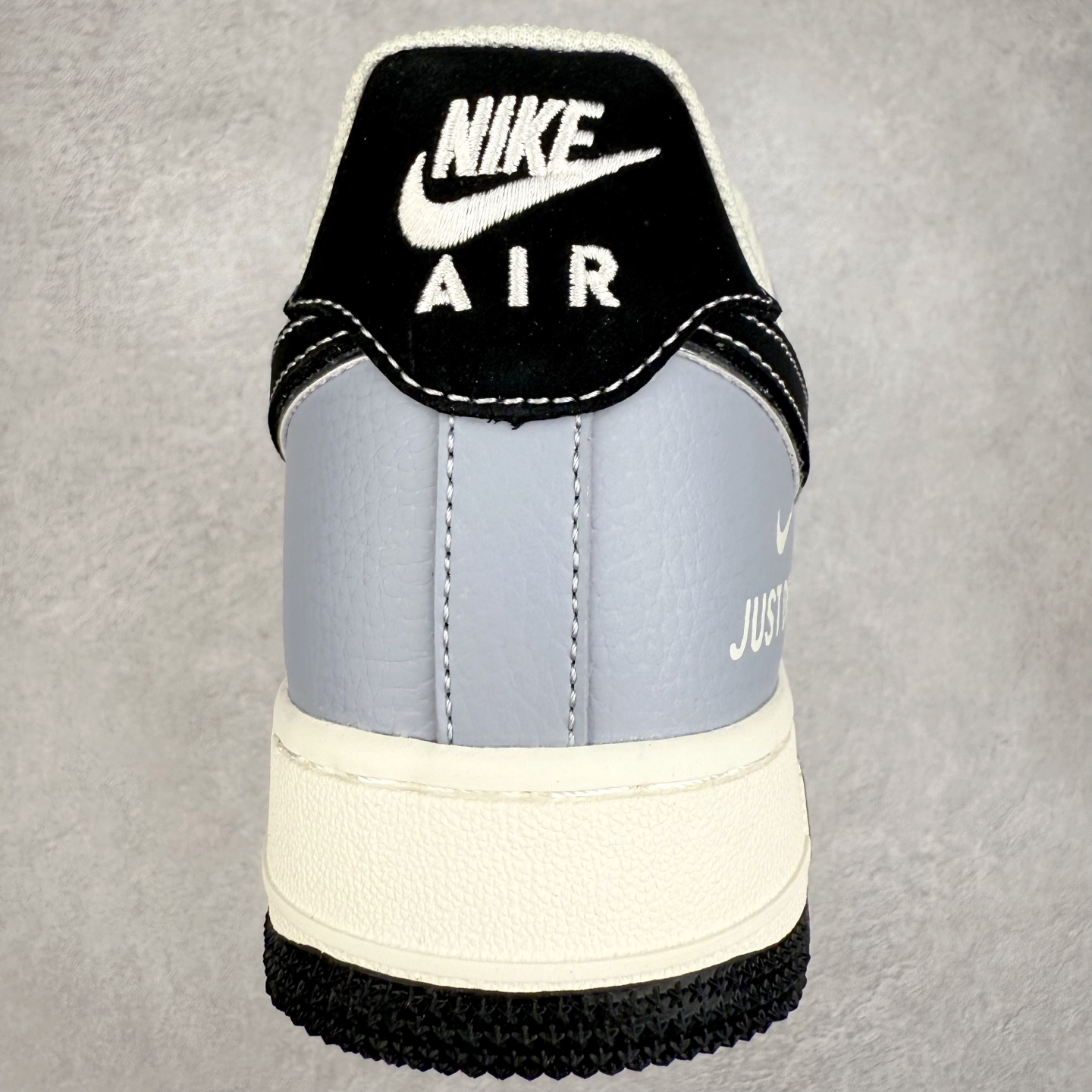 图片[8]-NK Air Force 1´07 Low 空军一号低帮百搭休闲运动板鞋 CS5288-023 柔软、弹性十足的缓震性能和出色的中底设计 横跨复古与现代的外型结合 造就出风靡全球 三十多年的Force 1 直到今天还深受青睐 实拍调校N版已经零色差零失真 百分百还原实物色彩所见即所得 不存在货不对板色差等低级问题 选购参考实物拍摄 不混卖不参货 只用心做好货严格选品 承诺混一赔十 尺码：36 36.5 37.5 38 38.5 39 40 40.5 41 42 42.5 43 44 44.5 45-选品中心