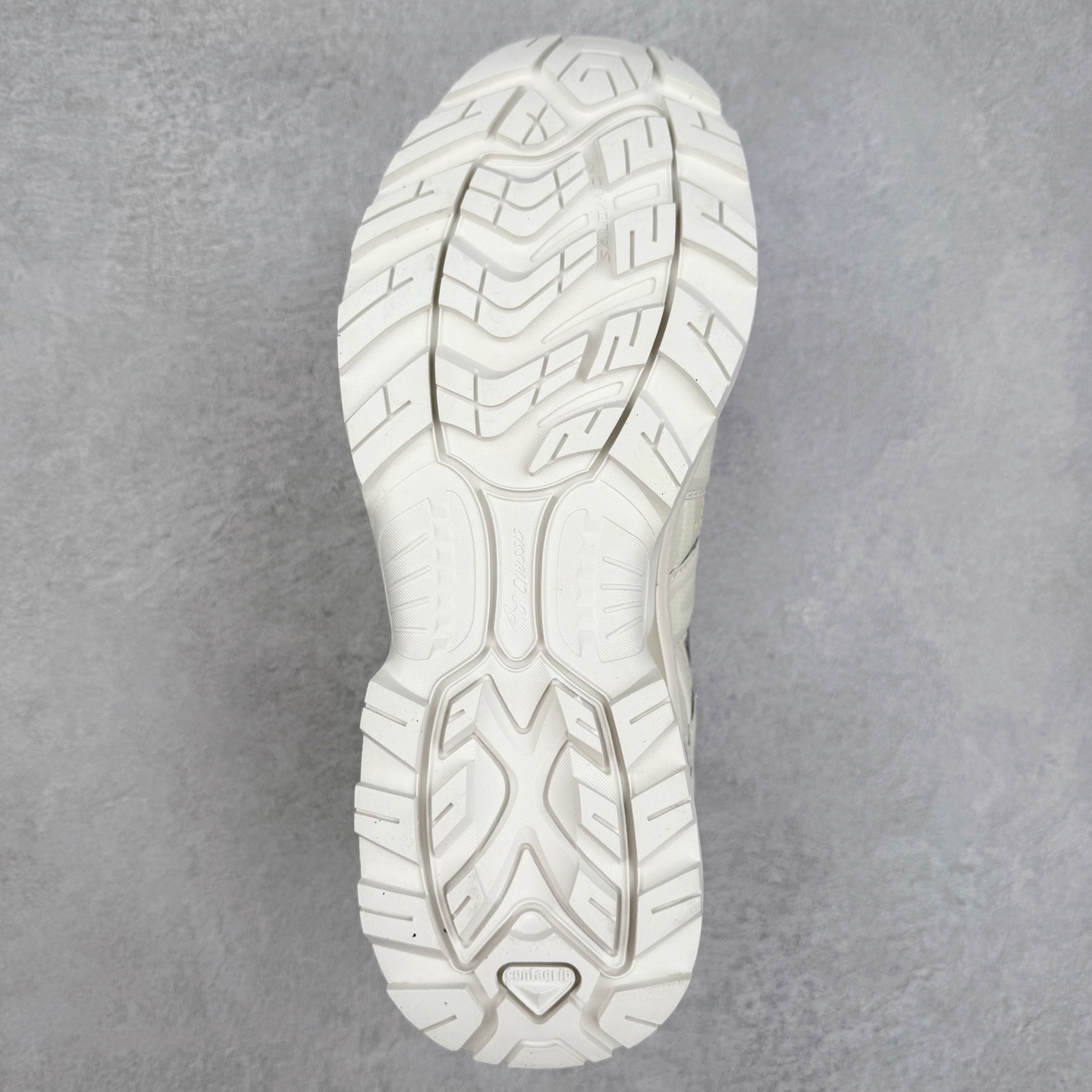 图片[9]-＃福利特价️ Salomon XT-QUEST ADV 萨洛蒙潮流越野机能户外功能鞋 纯原外贸平台特供订单 耗时半年巨作 全套原纸板楦头开发 原厂特供网布配套加持 确保原汁原味 完美呈现版型 原档数据独家私模五层组合大底 男女鞋同步官方开发至46.5 原装Ortholite轻量化鞋垫 中底布带钢印编号 原厂TPU锁扣 进口港宝加持 后跟自然饱满 还原公司包裹性 基于 SALOMON 初代 XT 鞋身造型并搭载 4D ADVANCED CHASSIS™ 大底打造而成 为这款 XT-QUEST 带来了多项足部控制与保护等功能性 如在运动过程中控制左右晃动的过程而提高稳定性、改善长途越野过程中足中到足尖的过渡、提高感知岩石的精确度以抵抗尖锐物体对脚底的伤害以及采用动态缓冲来增强穿着舒适感 从而减轻疲劳感 使 XT-QUEST 成为一双舒适且安全的户外之履 尺码：36 36.5 37.5 38 38.5 39 40 40.5 41 42 42.5 43 44 44.5 45-选品中心