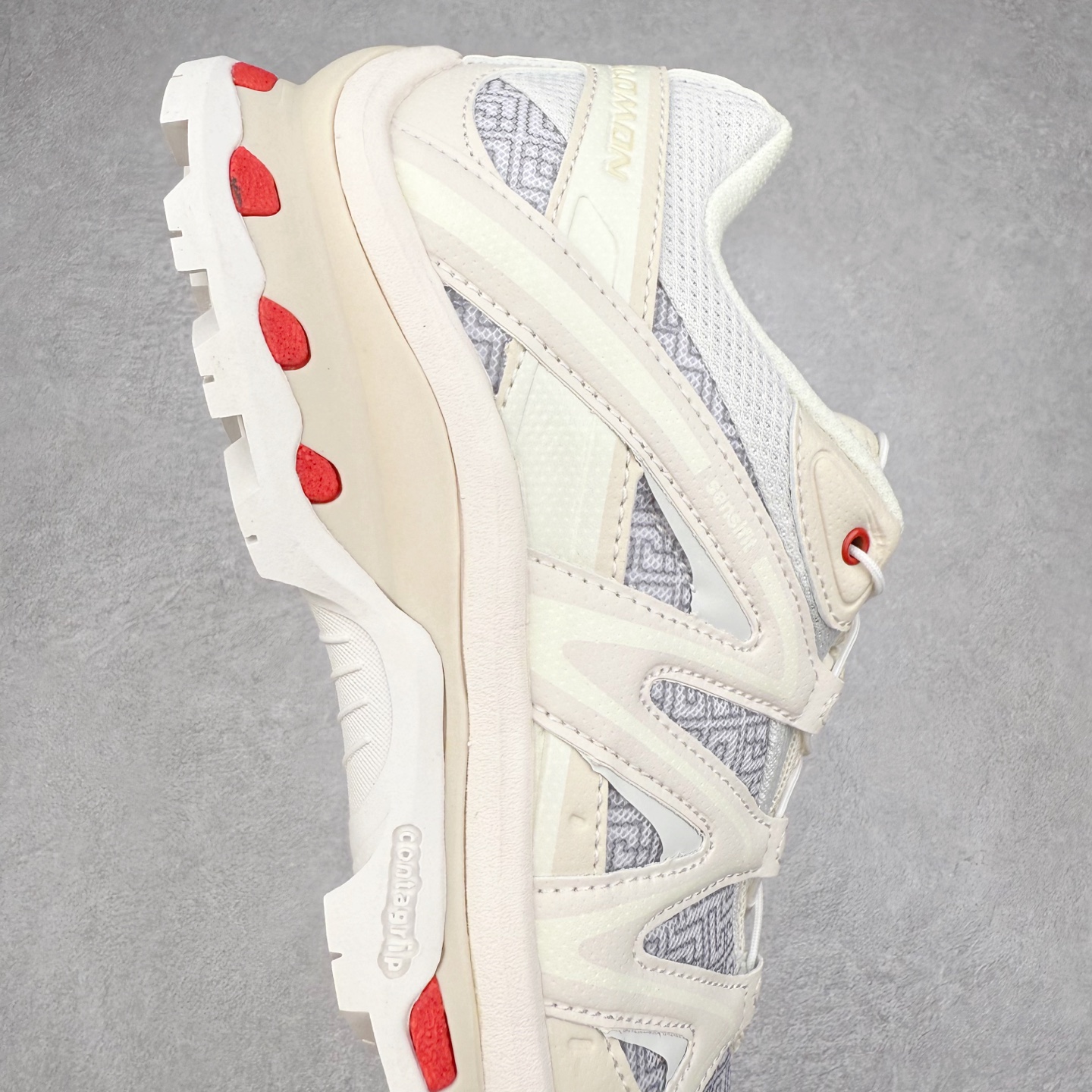 图片[6]-＃福利特价️ Salomon XT-QUEST ADV 萨洛蒙潮流越野机能户外功能鞋 纯原外贸平台特供订单 耗时半年巨作 全套原纸板楦头开发 原厂特供网布配套加持 确保原汁原味 完美呈现版型 原档数据独家私模五层组合大底 男女鞋同步官方开发至46.5 原装Ortholite轻量化鞋垫 中底布带钢印编号 原厂TPU锁扣 进口港宝加持 后跟自然饱满 还原公司包裹性 基于 SALOMON 初代 XT 鞋身造型并搭载 4D ADVANCED CHASSIS™ 大底打造而成 为这款 XT-QUEST 带来了多项足部控制与保护等功能性 如在运动过程中控制左右晃动的过程而提高稳定性、改善长途越野过程中足中到足尖的过渡、提高感知岩石的精确度以抵抗尖锐物体对脚底的伤害以及采用动态缓冲来增强穿着舒适感 从而减轻疲劳感 使 XT-QUEST 成为一双舒适且安全的户外之履 尺码：36 36.5 37.5 38 38.5 39 40 40.5 41 42 42.5 43 44 44.5 45-选品中心