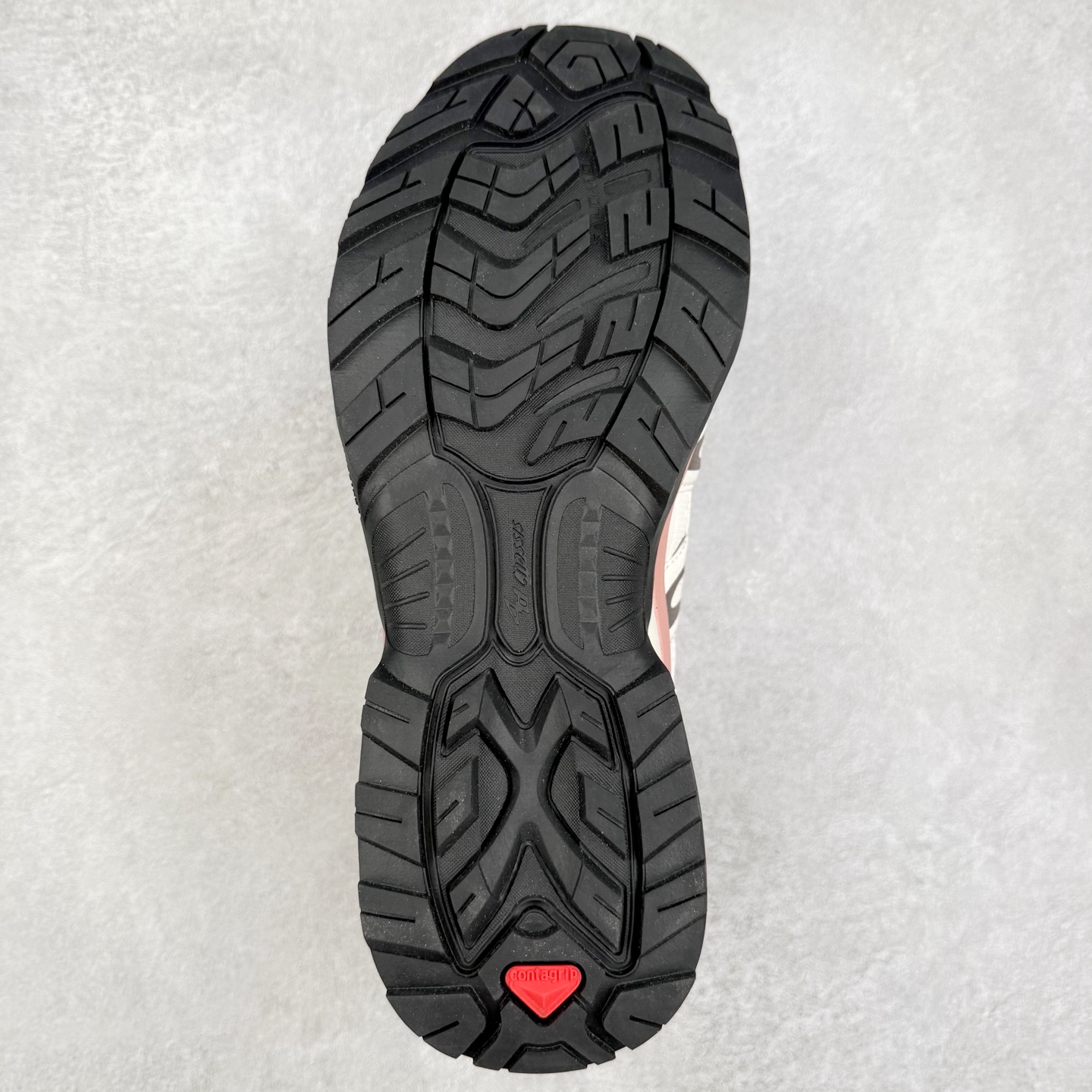 图片[9]-＃福利特价️ Salomon XT-QUEST ADV 萨洛蒙潮流越野机能户外功能鞋 纯原外贸平台特供订单 耗时半年巨作 全套原纸板楦头开发 原厂特供网布配套加持 确保原汁原味 完美呈现版型 原档数据独家私模五层组合大底 男女鞋同步官方开发至46.5 原装Ortholite轻量化鞋垫 中底布带钢印编号 原厂TPU锁扣 进口港宝加持 后跟自然饱满 还原公司包裹性 基于 SALOMON 初代 XT 鞋身造型并搭载 4D ADVANCED CHASSIS™ 大底打造而成 为这款 XT-QUEST 带来了多项足部控制与保护等功能性 如在运动过程中控制左右晃动的过程而提高稳定性、改善长途越野过程中足中到足尖的过渡、提高感知岩石的精确度以抵抗尖锐物体对脚底的伤害以及采用动态缓冲来增强穿着舒适感 从而减轻疲劳感 使 XT-QUEST 成为一双舒适且安全的户外之履 尺码：36 36.5 37.5 38 38.5 39 40 40.5 41 42 42.5 43 44 44.5 45-选品中心