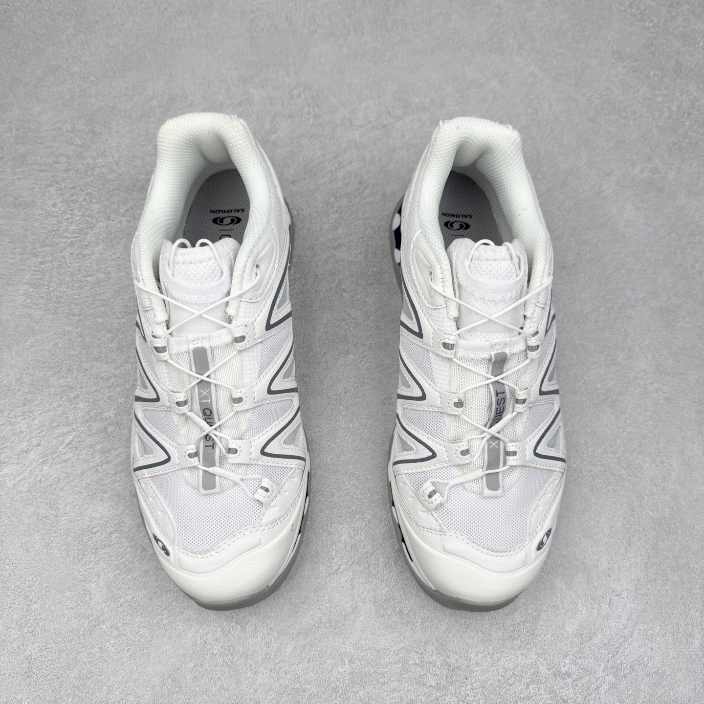 图片[2]-＃福利特价️ Salomon XT-QUEST ADV 萨洛蒙潮流越野机能户外功能鞋 纯原外贸平台特供订单 耗时半年巨作 全套原纸板楦头开发 原厂特供网布配套加持 确保原汁原味 完美呈现版型 原档数据独家私模五层组合大底 男女鞋同步官方开发至46.5 原装Ortholite轻量化鞋垫 中底布带钢印编号 原厂TPU锁扣 进口港宝加持 后跟自然饱满 还原公司包裹性 基于 SALOMON 初代 XT 鞋身造型并搭载 4D ADVANCED CHASSIS™ 大底打造而成 为这款 XT-QUEST 带来了多项足部控制与保护等功能性 如在运动过程中控制左右晃动的过程而提高稳定性、改善长途越野过程中足中到足尖的过渡、提高感知岩石的精确度以抵抗尖锐物体对脚底的伤害以及采用动态缓冲来增强穿着舒适感 从而减轻疲劳感 使 XT-QUEST 成为一双舒适且安全的户外之履 尺码：36 36.5 37.5 38 38.5 39 40 40.5 41 42 42.5 43 44 44.5 45-选品中心