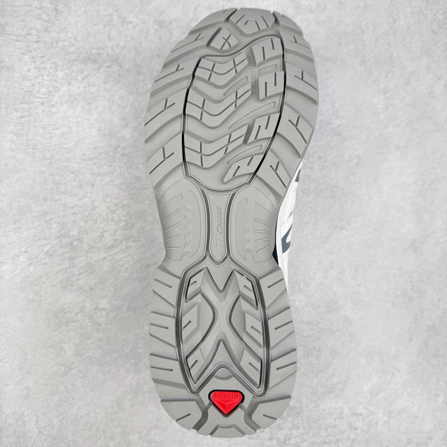 图片[9]-＃福利特价️ Salomon XT-QUEST ADV 萨洛蒙潮流越野机能户外功能鞋 纯原外贸平台特供订单 耗时半年巨作 全套原纸板楦头开发 原厂特供网布配套加持 确保原汁原味 完美呈现版型 原档数据独家私模五层组合大底 男女鞋同步官方开发至46.5 原装Ortholite轻量化鞋垫 中底布带钢印编号 原厂TPU锁扣 进口港宝加持 后跟自然饱满 还原公司包裹性 基于 SALOMON 初代 XT 鞋身造型并搭载 4D ADVANCED CHASSIS™ 大底打造而成 为这款 XT-QUEST 带来了多项足部控制与保护等功能性 如在运动过程中控制左右晃动的过程而提高稳定性、改善长途越野过程中足中到足尖的过渡、提高感知岩石的精确度以抵抗尖锐物体对脚底的伤害以及采用动态缓冲来增强穿着舒适感 从而减轻疲劳感 使 XT-QUEST 成为一双舒适且安全的户外之履 尺码：36 36.5 37.5 38 38.5 39 40 40.5 41 42 42.5 43 44 44.5 45-选品中心