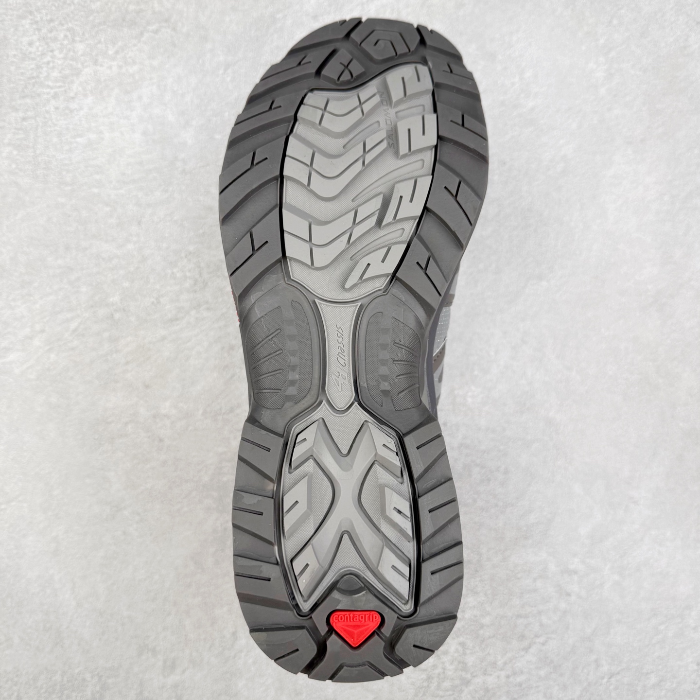 图片[9]-＃福利特价️ Salomon XT-QUEST ADV 萨洛蒙潮流越野机能户外功能鞋 纯原外贸平台特供订单 耗时半年巨作 全套原纸板楦头开发 原厂特供网布配套加持 确保原汁原味 完美呈现版型 原档数据独家私模五层组合大底 男女鞋同步官方开发至46.5 原装Ortholite轻量化鞋垫 中底布带钢印编号 原厂TPU锁扣 进口港宝加持 后跟自然饱满 还原公司包裹性 基于 SALOMON 初代 XT 鞋身造型并搭载 4D ADVANCED CHASSIS™ 大底打造而成 为这款 XT-QUEST 带来了多项足部控制与保护等功能性 如在运动过程中控制左右晃动的过程而提高稳定性、改善长途越野过程中足中到足尖的过渡、提高感知岩石的精确度以抵抗尖锐物体对脚底的伤害以及采用动态缓冲来增强穿着舒适感 从而减轻疲劳感 使 XT-QUEST 成为一双舒适且安全的户外之履 尺码：36 36.5 37.5 38 38.5 39 40 40.5 41 42 42.5 43 44 44.5 45-选品中心