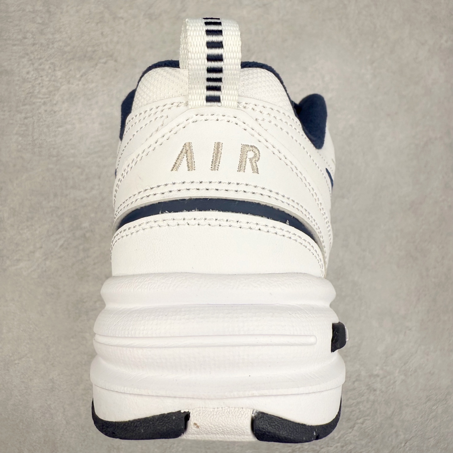 图片[8]-＃奥莱订单福利 NK Air Monarch IV M2K Tekno 复古运动老爹鞋 复古潮流优质皮革打造鞋面 夸张流线极符 风靡老爹元素 外形延续当下潮流得未来感老爹鞋 设计干净配色风格也带有浓郁的复古感受 极为独特 独家渠道 市面未流通批次 奥莱直播间499 599一样的东西 碾压市面现存所有版本 公司一样的东西 超值回馈 帮你省钱 尺码：39 40 40.5 41 42 42.5 43 44.5-选品中心