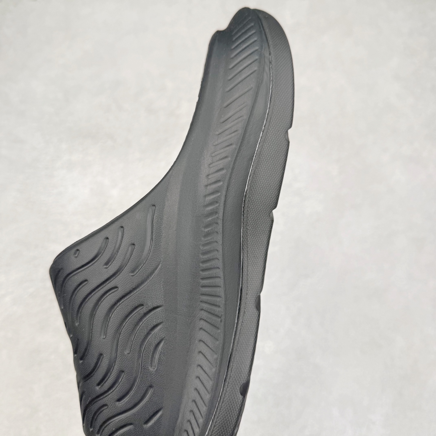 图片[7]-HOKA ONE ONE ORA Luxe 减震轻便舒缓运动 EVA 防滑一字拖鞋 男女同款 实拍调校N版已经零色差零失真 百分百还原实物色彩所见即所得 不存在货不对板色差等低级问题 选购参考实物拍摄 不混卖不参货 只用心做好货严格选品 承诺混一赔十 尺码：36 36.5 37.5 38 38.5 39 40 40.5 41 42 42.5 43 44 44.5 45-选品中心