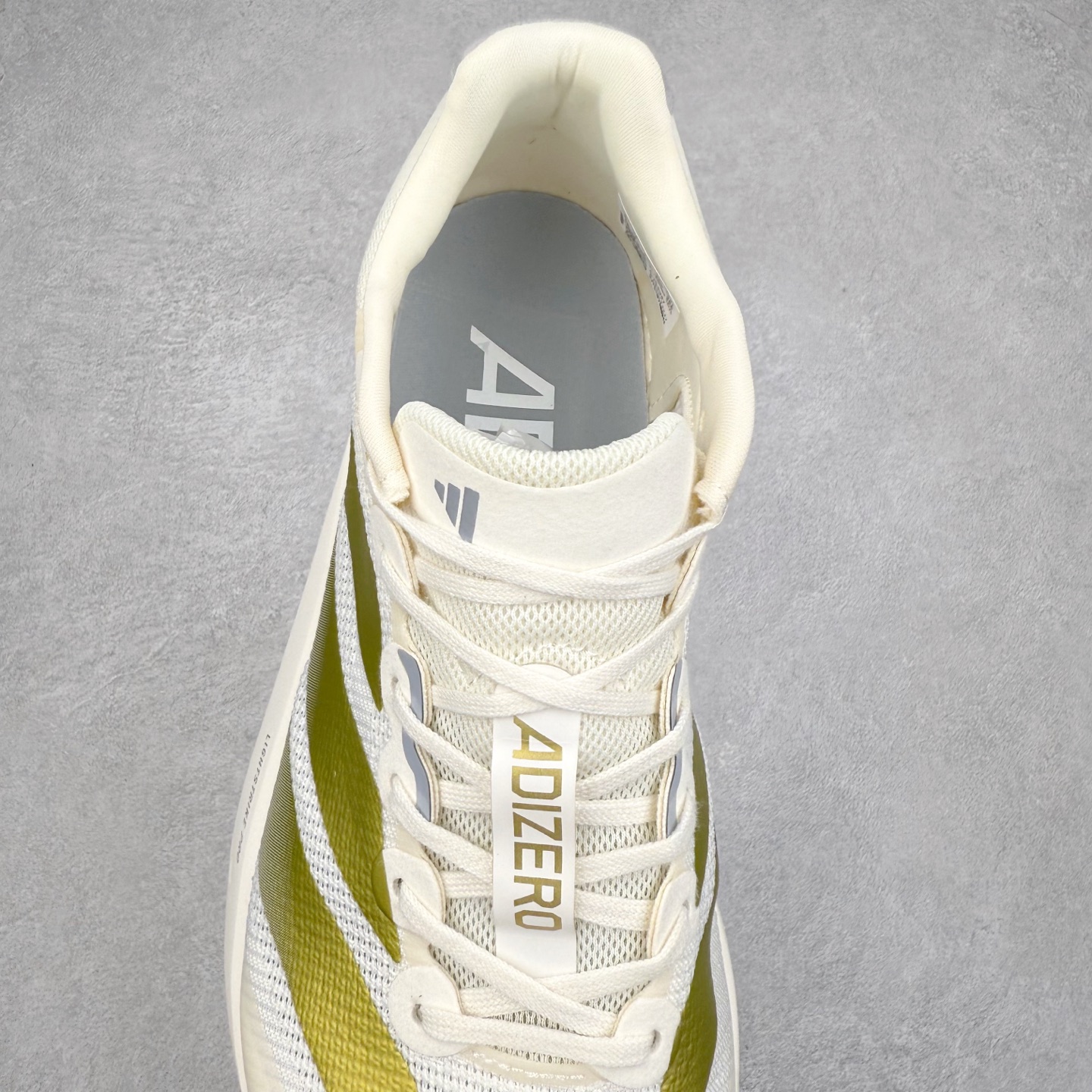 图片[5]-AD Adizero Boston 13 夏季透气网眼竞速跑鞋 JS4947 融合Lightstrike和Lightstrike Pro技术 采用乙烯/乙酸乙烯酯(EVA)材质 打造舒适中底 含ENERGYROD能量碳柱 旨在为步伐添活力 尺码：36 36.5 37 38 38.5 39 40 40.5 41 42 42.5 43 44 44.5 45-选品中心