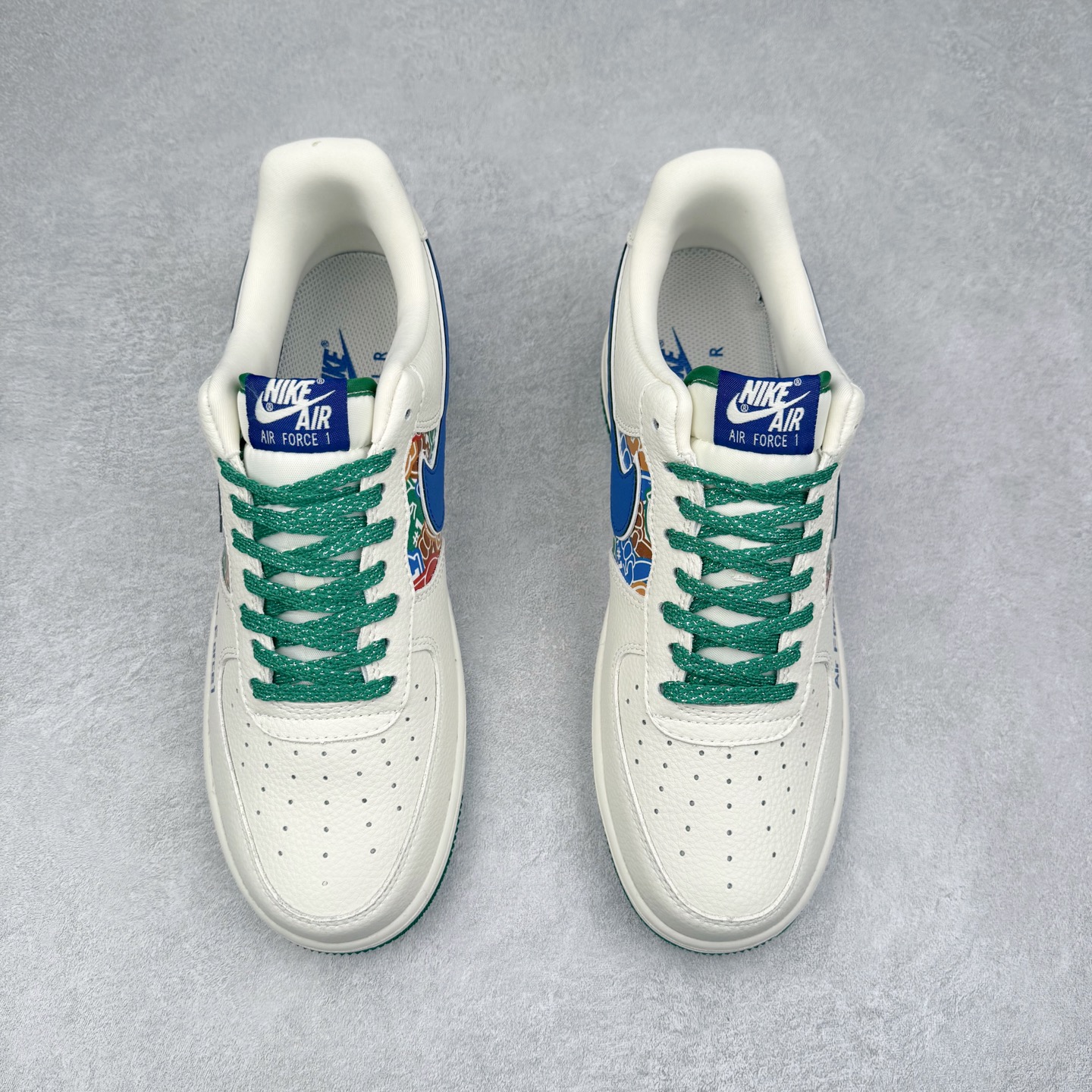 图片[2]-NK Air Force 1´07 Low 空军一号低帮百搭休闲运动板鞋 KJ1688-001 柔软、弹性十足的缓震性能和出色的中底设计 横跨复古与现代的外型结合 造就出风靡全球 三十多年的Force 1 直到今天还深受青睐 实拍调校N版已经零色差零失真 百分百还原实物色彩所见即所得 不存在货不对板色差等低级问题 选购参考实物拍摄 不混卖不参货 只用心做好货严格选品 承诺混一赔十 尺码：36 36.5 37.5 38 38.5 39 40 40.5 41 42 42.5 43 44 44.5 45-选品中心