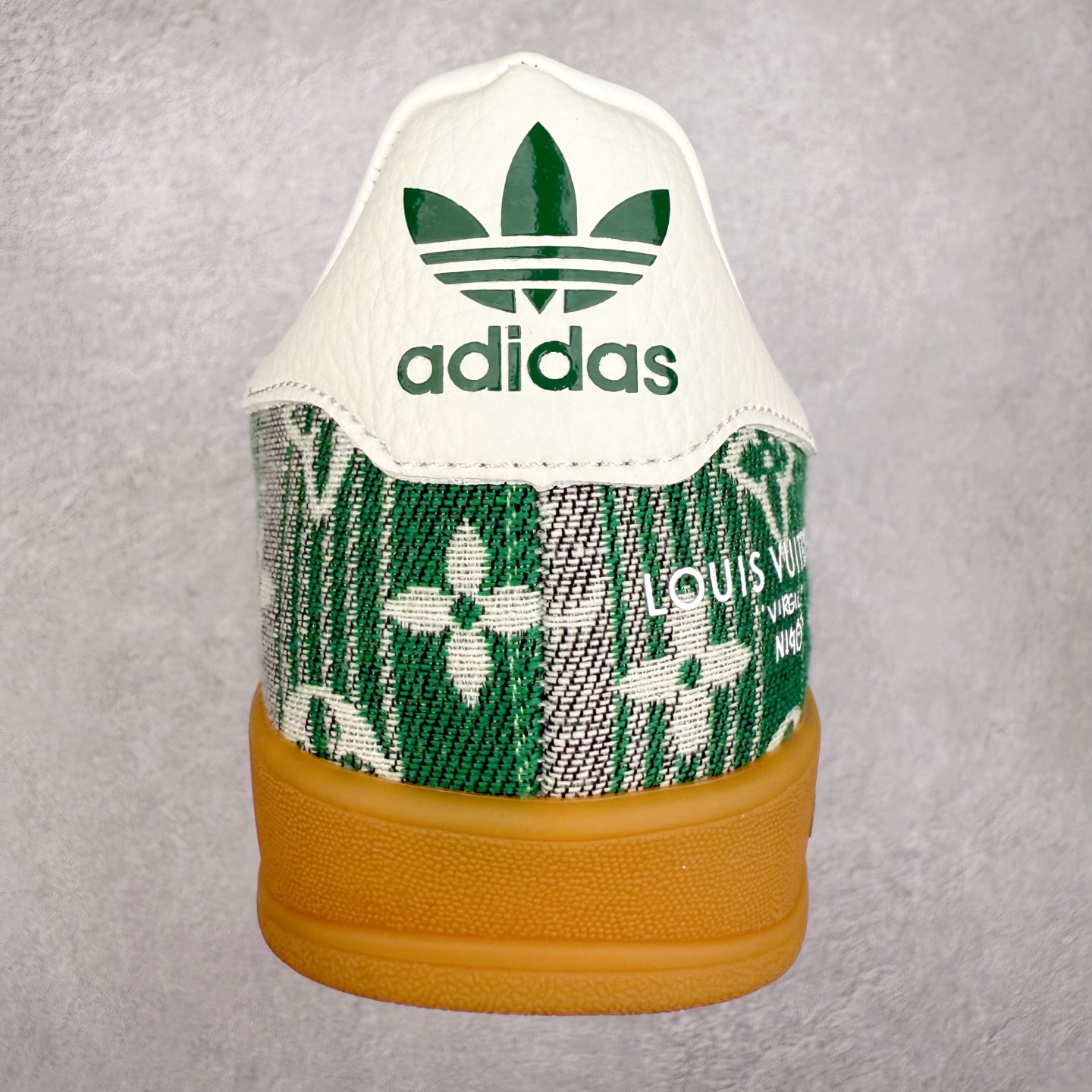 图片[8]-＃C2 AD Gazelle Indoor Trainers 羚羊内训系列低帮复古百搭休闲运动德训风板鞋 SC9207-733 90年代经典的复刻版！自60年代以足球训练鞋面世以来,Gazelle就以其经典设计席卷全球。1991年版本的复刻,再造经典Gazelle。采用皮革打造,搭配浊色细节,让这款经典更加简约。尺码：36 36⅔ 37⅓ 38 38⅔ 39⅓ 40 40⅔ 41⅓ 42 42⅔ 43⅓ 44⅓ 44⅔ 45-选品中心