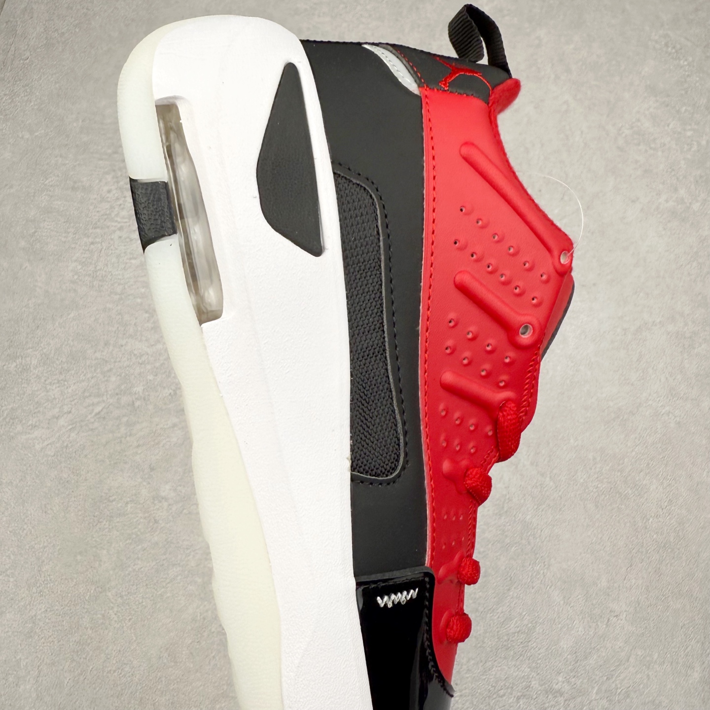 图片[6]-Jordan Max Aura 6 舒适百搭 减震耐磨 低帮 生活休闲鞋 实拍调校N版已经零色差零失真 百分百还原实物色彩所见即所得 不存在货不对板色差等低级问题 选购参考实物拍摄 不混卖不参货 只用心做好货严格选品 承诺混一赔十 尺码：36 36.5 37.5 38 38.5 39 40 40.5 41 42 42.5 43 44 44.5 45 46-选品中心