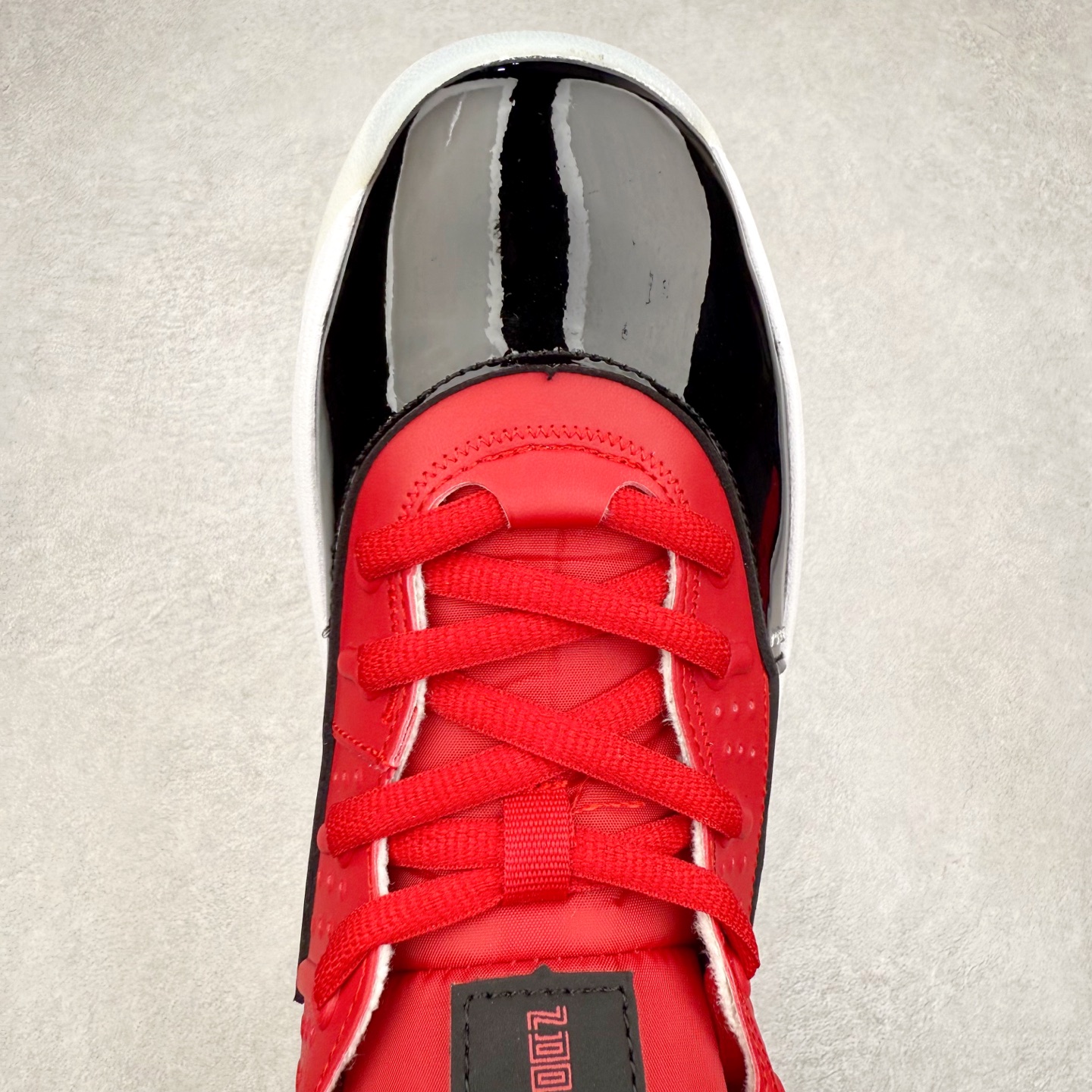 图片[4]-Jordan Max Aura 6 舒适百搭 减震耐磨 低帮 生活休闲鞋 实拍调校N版已经零色差零失真 百分百还原实物色彩所见即所得 不存在货不对板色差等低级问题 选购参考实物拍摄 不混卖不参货 只用心做好货严格选品 承诺混一赔十 尺码：36 36.5 37.5 38 38.5 39 40 40.5 41 42 42.5 43 44 44.5 45 46-选品中心