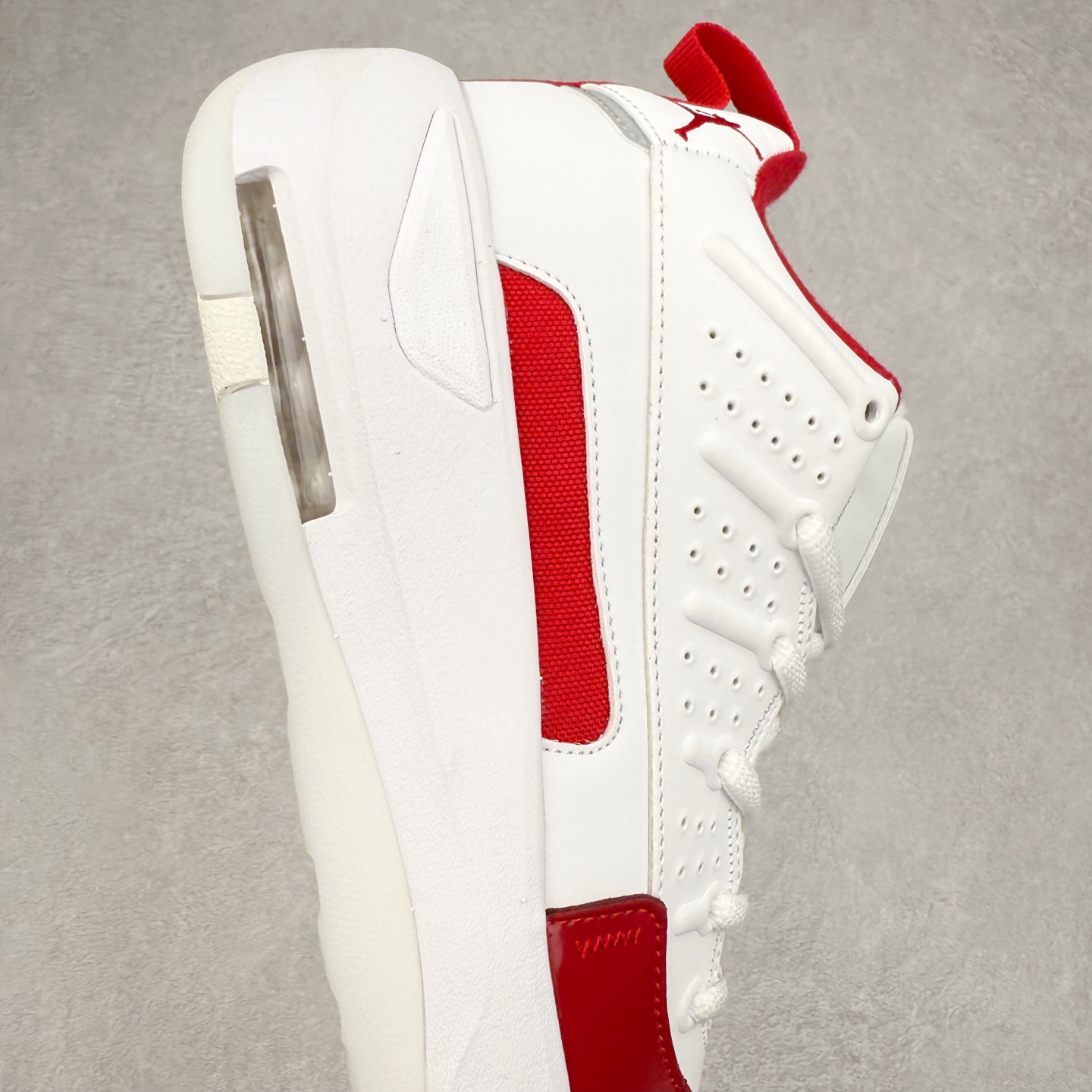 图片[6]-Jordan Max Aura 6 舒适百搭 减震耐磨 低帮 生活休闲鞋 实拍调校N版已经零色差零失真 百分百还原实物色彩所见即所得 不存在货不对板色差等低级问题 选购参考实物拍摄 不混卖不参货 只用心做好货严格选品 承诺混一赔十 尺码：36 36.5 37.5 38 38.5 39 40 40.5 41 42 42.5 43 44 44.5 45 46-选品中心