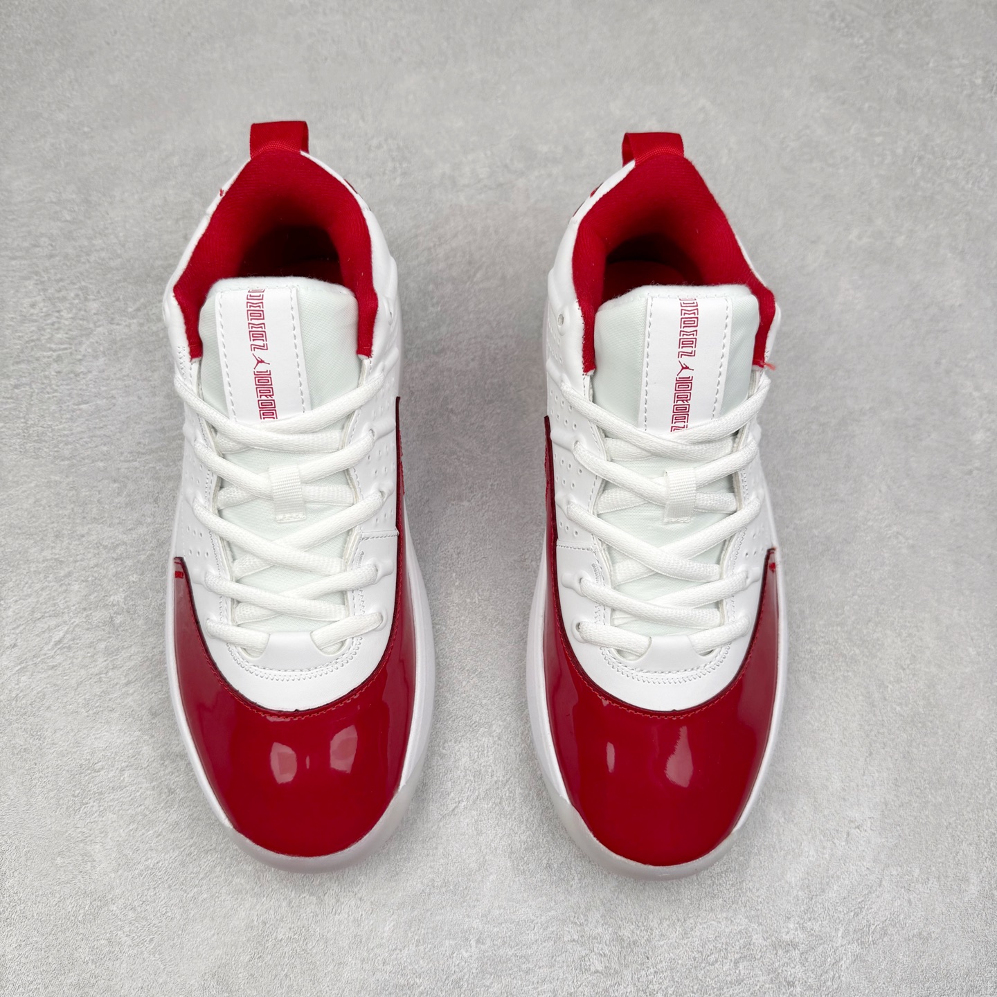 图片[2]-Jordan Max Aura 6 舒适百搭 减震耐磨 低帮 生活休闲鞋 实拍调校N版已经零色差零失真 百分百还原实物色彩所见即所得 不存在货不对板色差等低级问题 选购参考实物拍摄 不混卖不参货 只用心做好货严格选品 承诺混一赔十 尺码：36 36.5 37.5 38 38.5 39 40 40.5 41 42 42.5 43 44 44.5 45 46-选品中心