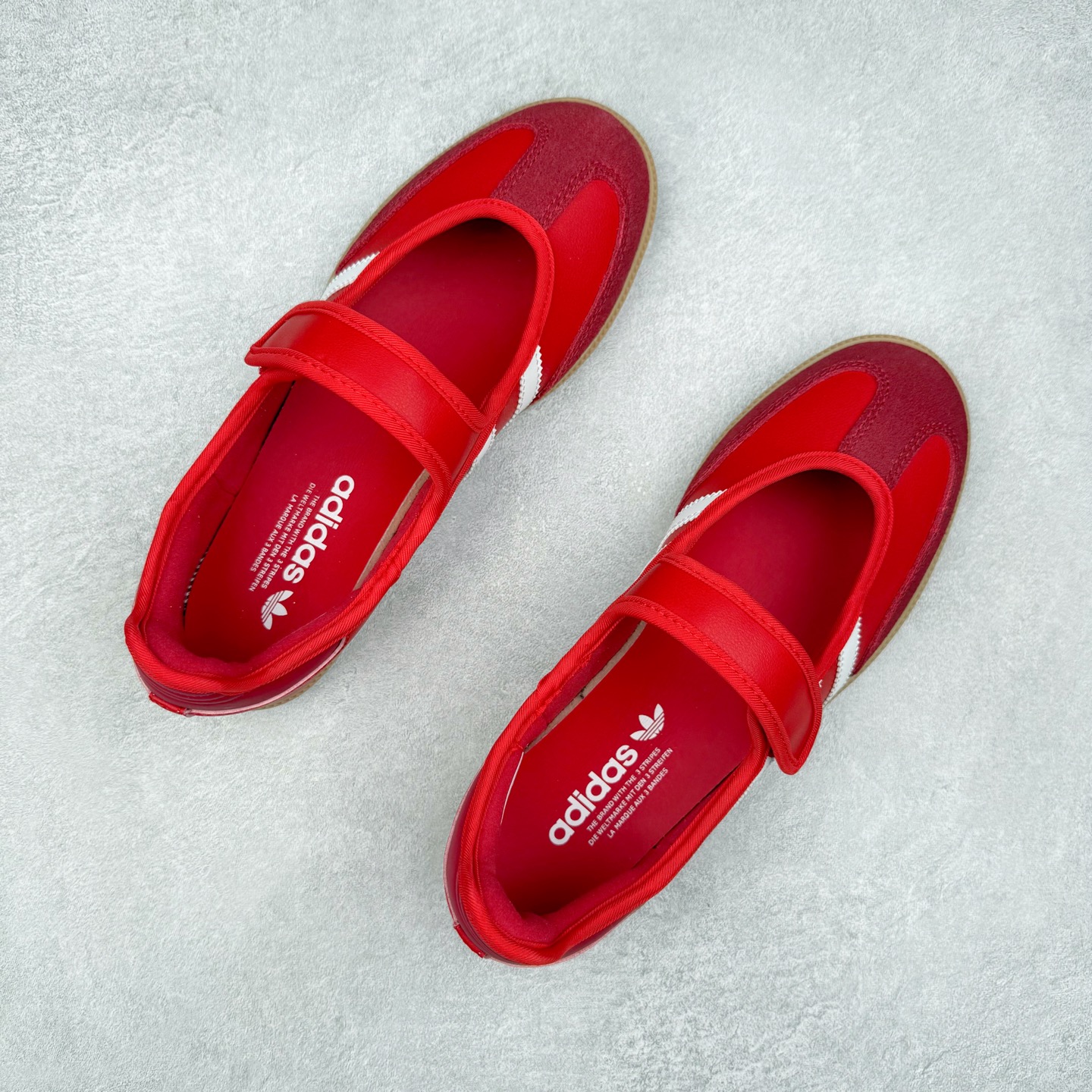 图片[3]-AD Original Samba OG 复古经典轻便板鞋 JQ6446 这款桑巴鞋展示了高质量的工艺 带有装饰的超锁缝制和无缝的手感 柔软、柔软的皮革造型和标志性的3条纹完成了精致的外观 正规合身鞋带 鞋面上有绒面鞋垫 橡胶鞋底 享受正畸套筒软感 自50年代首次亮相以来就一直在赢得粉丝的青睐 尺码：36 36.5 37.5 38 38.5 39 40 40.5 41 42 42.5 43 44 44.5 45-选品中心