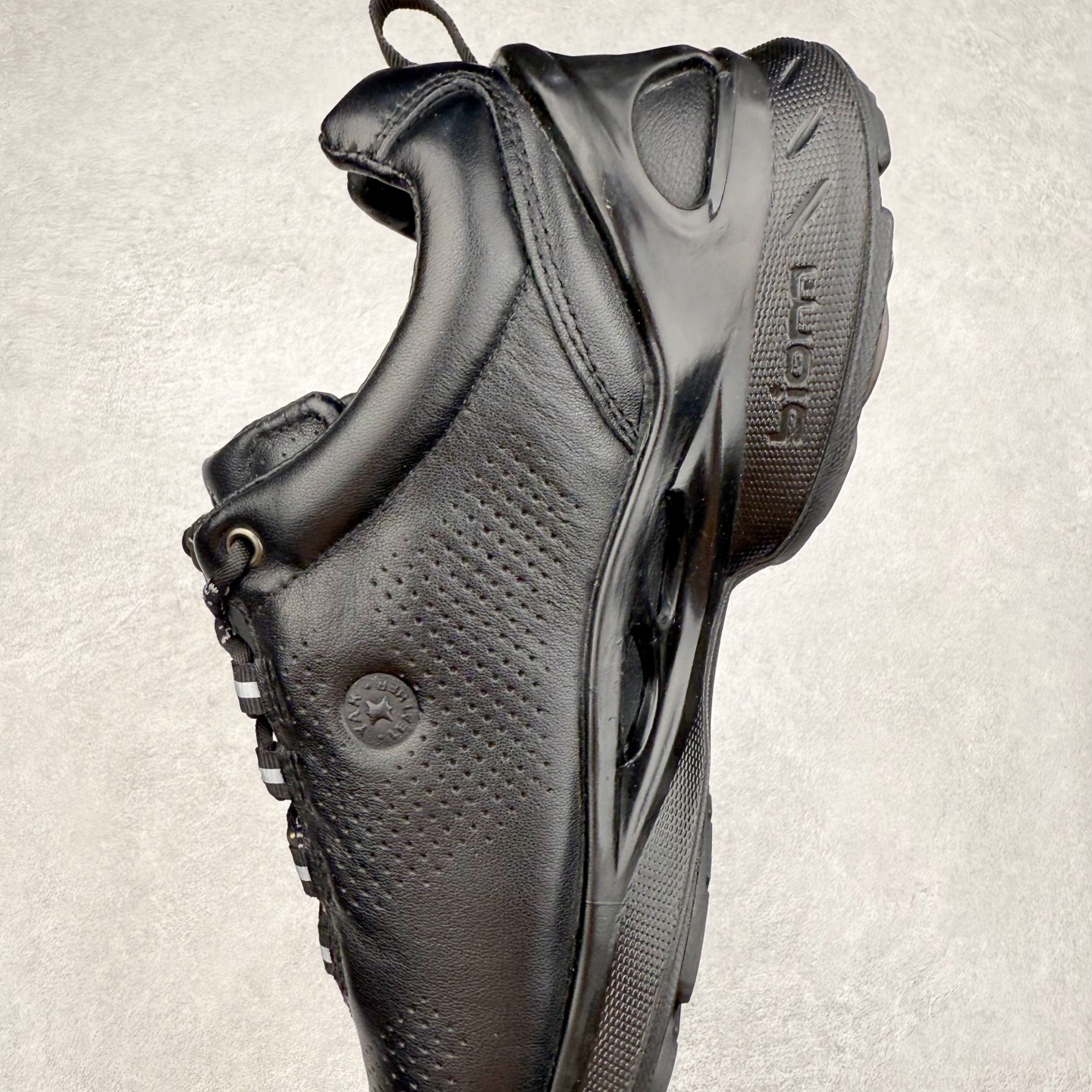 图片[7]-ECCO爱步老爹鞋男士夏季新款 飞织网面百搭潮流户外运动鞋 健步BIOM系列新款 全新的轻量发泡底材与直接注塑橡胶大底相结合 柔软舒适，轻量回弹，脚感更轻盈 鞋面采用GORE-TEX飞织网面与牛皮相结合 给你贴心透气呵护 自然律动科技 符合人体工学鞋楦 贴近足部天然形态 橡胶大底，抓地力强，具有良好的耐磨性 轻盈自如 适跑畅练 尺码：38 39 40 41 42 43 44 （皮鞋码）-选品中心