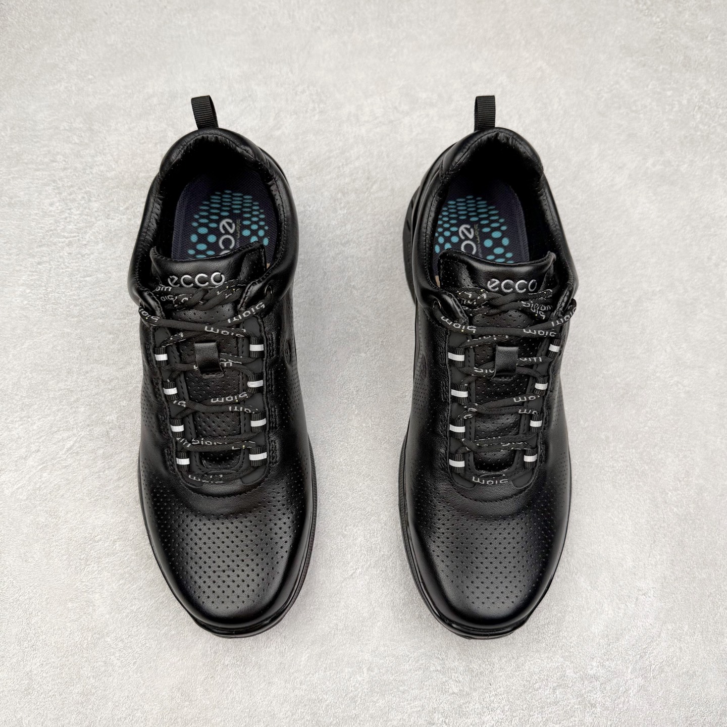 图片[2]-ECCO爱步老爹鞋男士夏季新款 飞织网面百搭潮流户外运动鞋 健步BIOM系列新款 全新的轻量发泡底材与直接注塑橡胶大底相结合 柔软舒适，轻量回弹，脚感更轻盈 鞋面采用GORE-TEX飞织网面与牛皮相结合 给你贴心透气呵护 自然律动科技 符合人体工学鞋楦 贴近足部天然形态 橡胶大底，抓地力强，具有良好的耐磨性 轻盈自如 适跑畅练 尺码：38 39 40 41 42 43 44 （皮鞋码）-选品中心