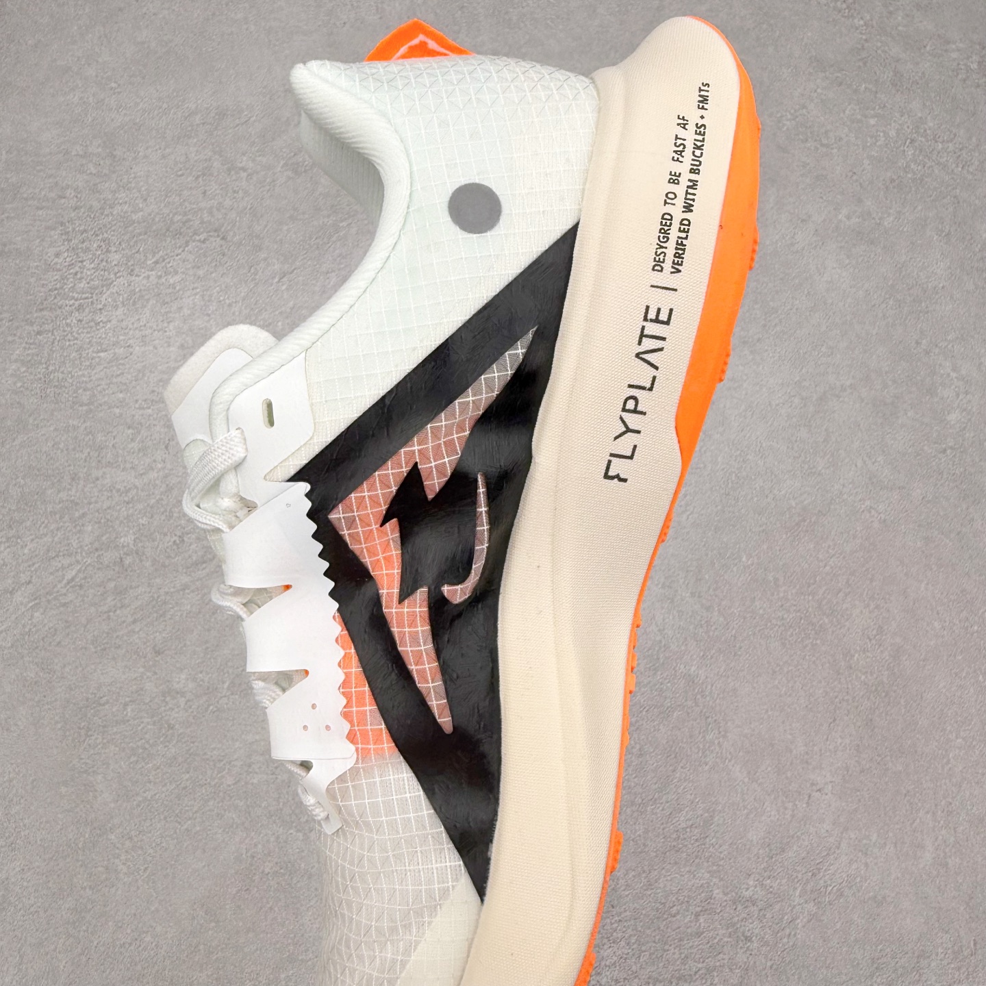 图片[7]-＃福利特价 NK Zoom X ULTRAFLY TRAIL Next Nature 越野跑步鞋 登月兼顾迅疾外观和稳固脚感 后跟覆面和中足动态支撑巧妙融合 缔造稳定顺畅的迈步体验 尺码：36 36.5 37.5 38 38.5 39 40 40.5 41 42 42.5 43 44 44.5 45-选品中心