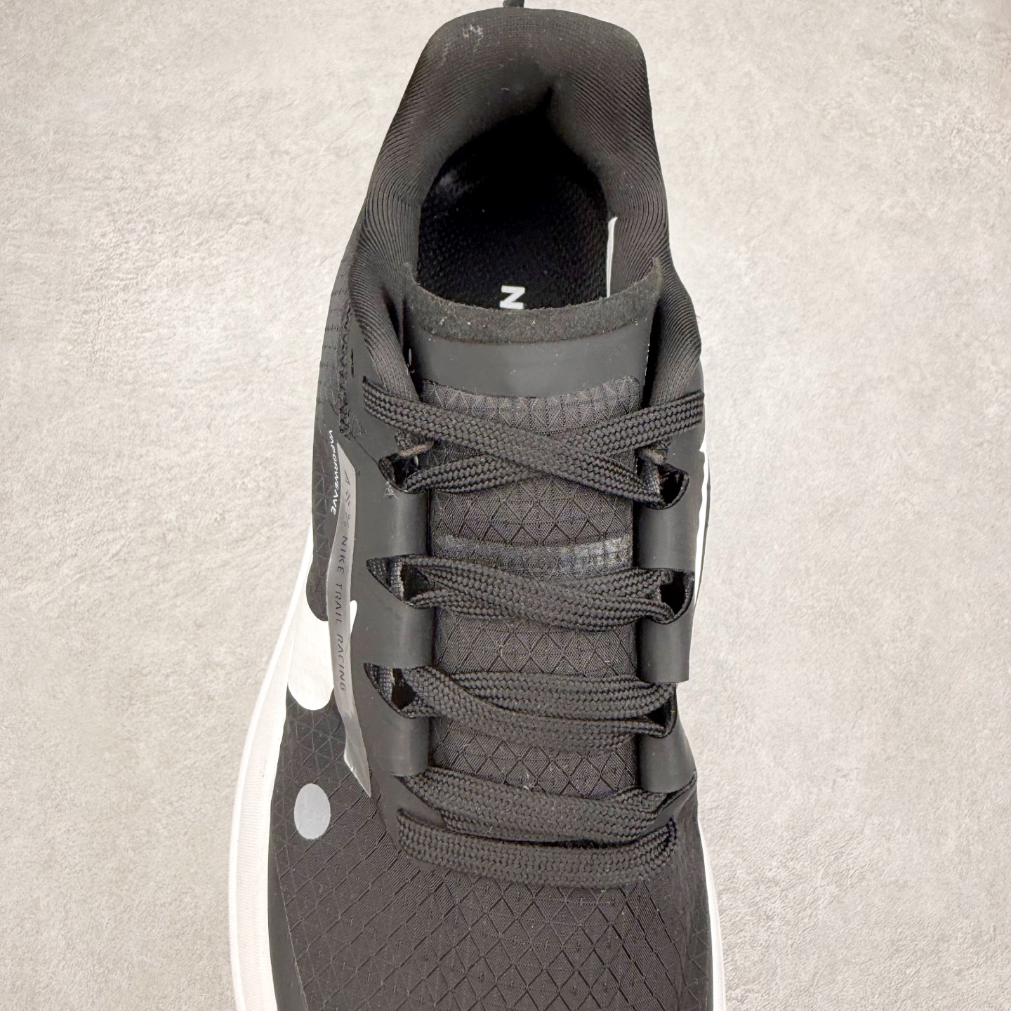 图片[5]-＃福利特价 NK Zoom X ULTRAFLY TRAIL Next Nature 越野跑步鞋 登月兼顾迅疾外观和稳固脚感 后跟覆面和中足动态支撑巧妙融合 缔造稳定顺畅的迈步体验 尺码：36 36.5 37.5 38 38.5 39 40 40.5 41 42 42.5 43 44 44.5 45-选品中心