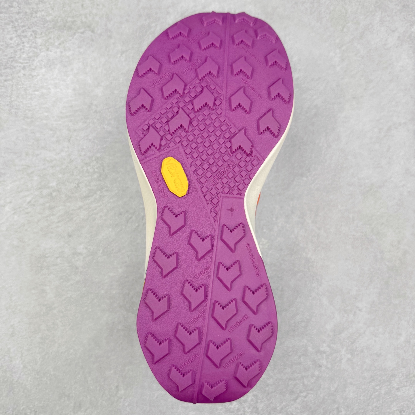 图片[9]-＃福利特价 NK Zoom X ULTRAFLY TRAIL Next Nature 越野跑步鞋 登月兼顾迅疾外观和稳固脚感 后跟覆面和中足动态支撑巧妙融合 缔造稳定顺畅的迈步体验 尺码：36 36.5 37.5 38 38.5 39 40 40.5 41 42 42.5 43 44 44.5 45-选品中心