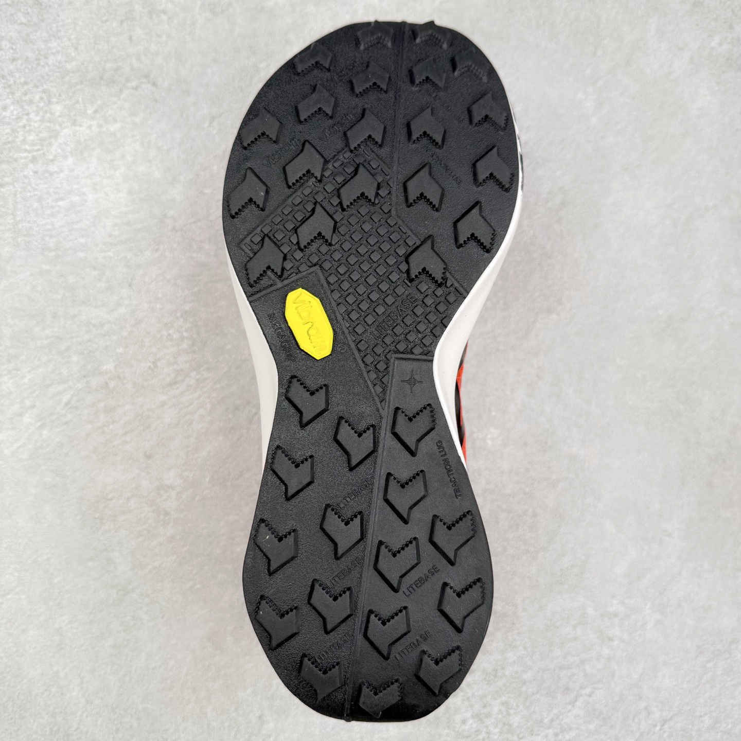 图片[9]-＃福利特价 NK Zoom X ULTRAFLY TRAIL Next Nature 越野跑步鞋 登月兼顾迅疾外观和稳固脚感 后跟覆面和中足动态支撑巧妙融合 缔造稳定顺畅的迈步体验 尺码：36 36.5 37.5 38 38.5 39 40 40.5 41 42 42.5 43 44 44.5 45-选品中心