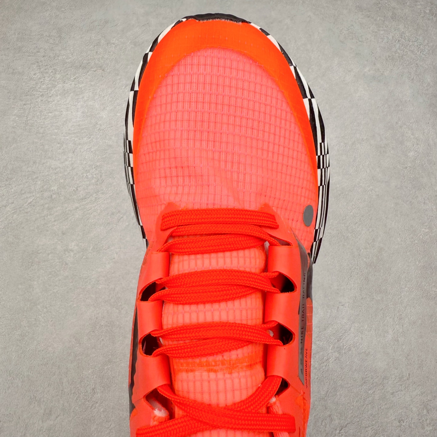 图片[4]-＃福利特价 NK Zoom X ULTRAFLY TRAIL Next Nature 越野跑步鞋 登月兼顾迅疾外观和稳固脚感 后跟覆面和中足动态支撑巧妙融合 缔造稳定顺畅的迈步体验 尺码：36 36.5 37.5 38 38.5 39 40 40.5 41 42 42.5 43 44 44.5 45-选品中心