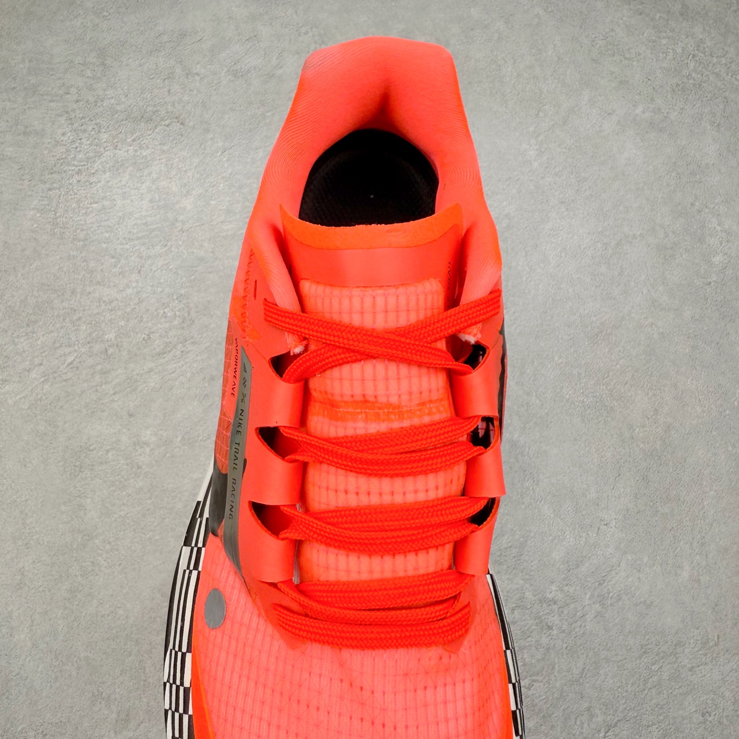 图片[5]-＃福利特价 NK Zoom X ULTRAFLY TRAIL Next Nature 越野跑步鞋 登月兼顾迅疾外观和稳固脚感 后跟覆面和中足动态支撑巧妙融合 缔造稳定顺畅的迈步体验 尺码：36 36.5 37.5 38 38.5 39 40 40.5 41 42 42.5 43 44 44.5 45-选品中心