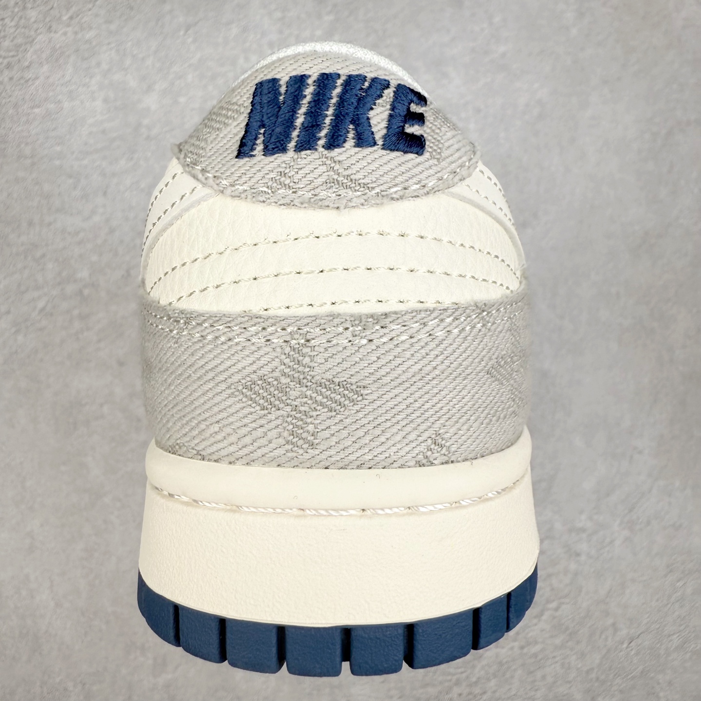 图片[8]-NK Dunk Low 定制配色 JP1628-017 大厂出品 极力推荐 原装头层材料 独家版型蒸餾加工帶來的是更好的视觉和脚感体验大厂纯原品质出货 清洁度 电绣工艺 皮料切割干净无任何毛边 细节完美 实拍调校N版已经零色差零失真 百分百还原实物色彩所见即所得 不存在货不对板色差等低级问题 选购参考实物拍摄 不混卖不参货 只用心做好货严格选品 承诺混一赔十 尺码：36 36.5 37.5 38 38.5 39 40 40.5 41 42 42.5 43 44 44.5 45-选品中心