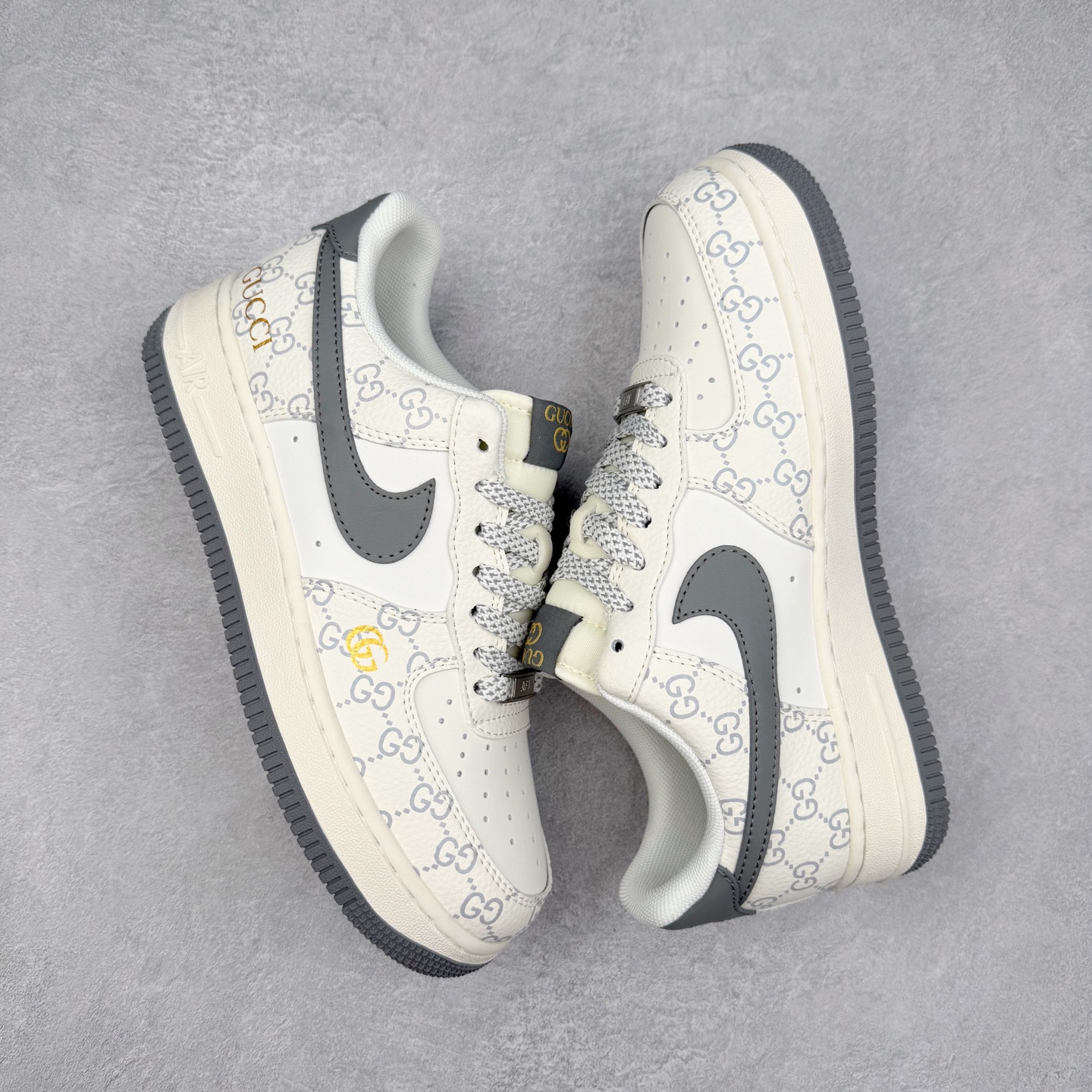 图片[3]-NK Air Force 1´07 Low 空军一号低帮百搭休闲运动板鞋 KJ1688-002 柔软、弹性十足的缓震性能和出色的中底设计 横跨复古与现代的外型结合 造就出风靡全球 三十多年的Force 1 直到今天还深受青睐 实拍调校N版已经零色差零失真 百分百还原实物色彩所见即所得 不存在货不对板色差等低级问题 选购参考实物拍摄 不混卖不参货 只用心做好货严格选品 承诺混一赔十 尺码：36 36.5 37.5 38 38.5 39 40 40.5 41 42 42.5 43 44 44.5 45-选品中心