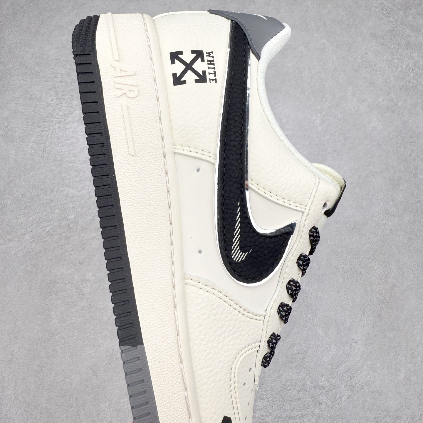 图片[6]-NK Air Force 1´07 Low 空军一号低帮百搭休闲运动板鞋 QW5836-005 柔软、弹性十足的缓震性能和出色的中底设计 横跨复古与现代的外型结合 造就出风靡全球 三十多年的Force 1 直到今天还深受青睐 实拍调校N版已经零色差零失真 百分百还原实物色彩所见即所得 不存在货不对板色差等低级问题 选购参考实物拍摄 不混卖不参货 只用心做好货严格选品 承诺混一赔十 尺码：36 36.5 37.5 38 38.5 39 40 40.5 41 42 42.5 43 44 44.5 45-选品中心