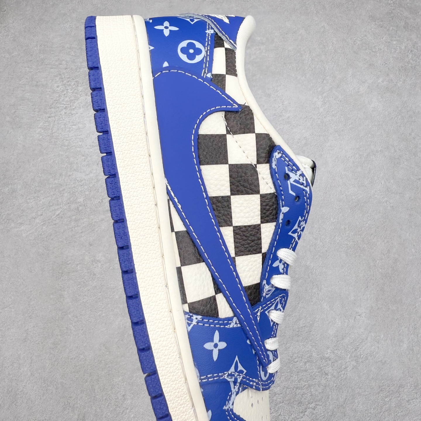 图片[6]-TS x Air Jordan AJ1 Low 倒钩低帮联名定制配色 XQ1979-003 原厂内置气垫魔块 A模大底 头层小牛皮 鞋舌AJ原厂专用牛津布+AJ专用反口珍珠布+原厂无杂质高弹内里海棉+特殊封边弹力鞋带 实拍调校N版已经零色差零失真 百分百还原实物色彩所见即所得 不存在货不对板色差等低级问题 选购参考实物拍摄 不混卖不参货 只用心做好货严格选品 承诺混一赔十 尺码：36 36.5 37.5 38 38.5 39 40 40.5 41 42 42.5 43 44 44.5 45-选品中心