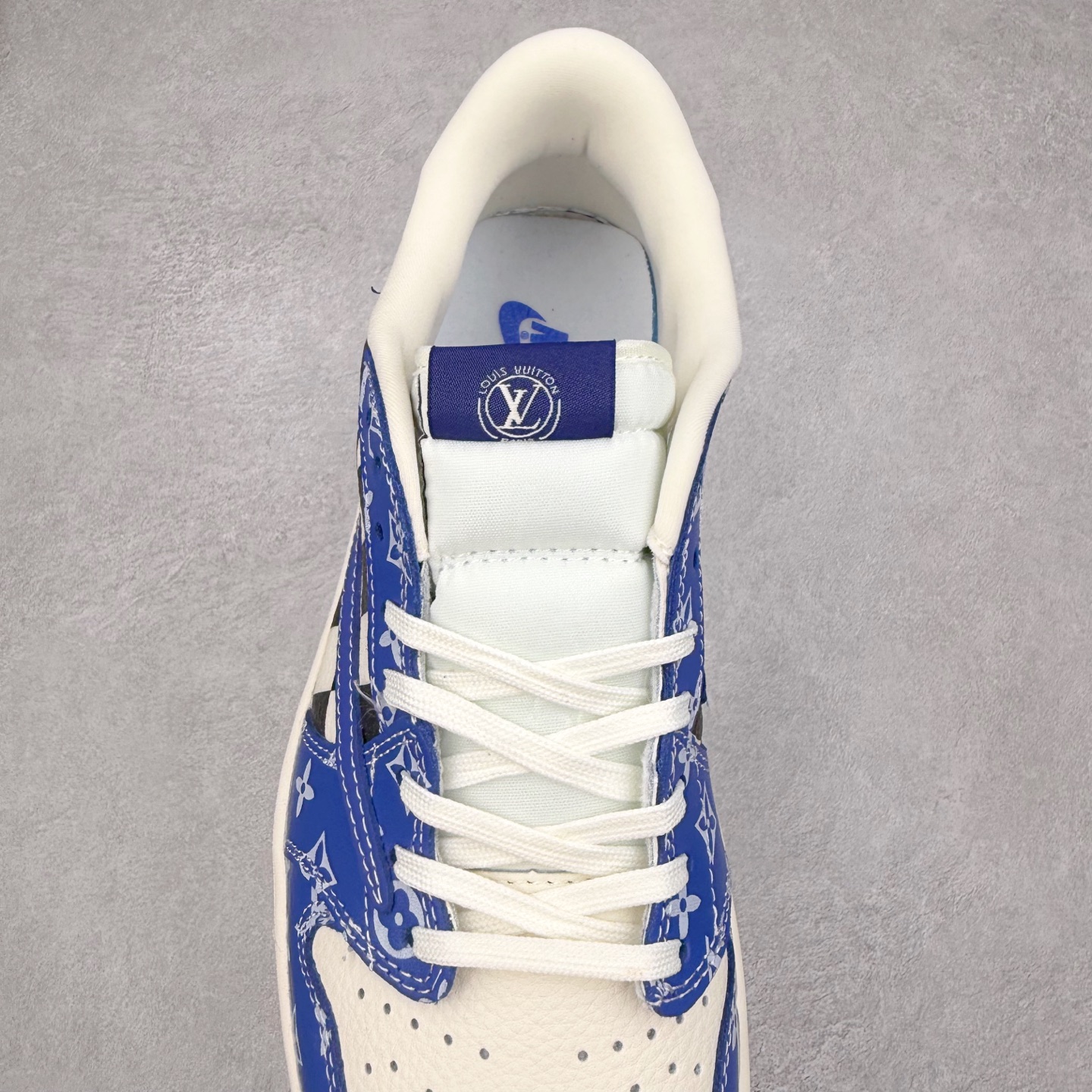 图片[5]-TS x Air Jordan AJ1 Low 倒钩低帮联名定制配色 XQ1979-003 原厂内置气垫魔块 A模大底 头层小牛皮 鞋舌AJ原厂专用牛津布+AJ专用反口珍珠布+原厂无杂质高弹内里海棉+特殊封边弹力鞋带 实拍调校N版已经零色差零失真 百分百还原实物色彩所见即所得 不存在货不对板色差等低级问题 选购参考实物拍摄 不混卖不参货 只用心做好货严格选品 承诺混一赔十 尺码：36 36.5 37.5 38 38.5 39 40 40.5 41 42 42.5 43 44 44.5 45-选品中心