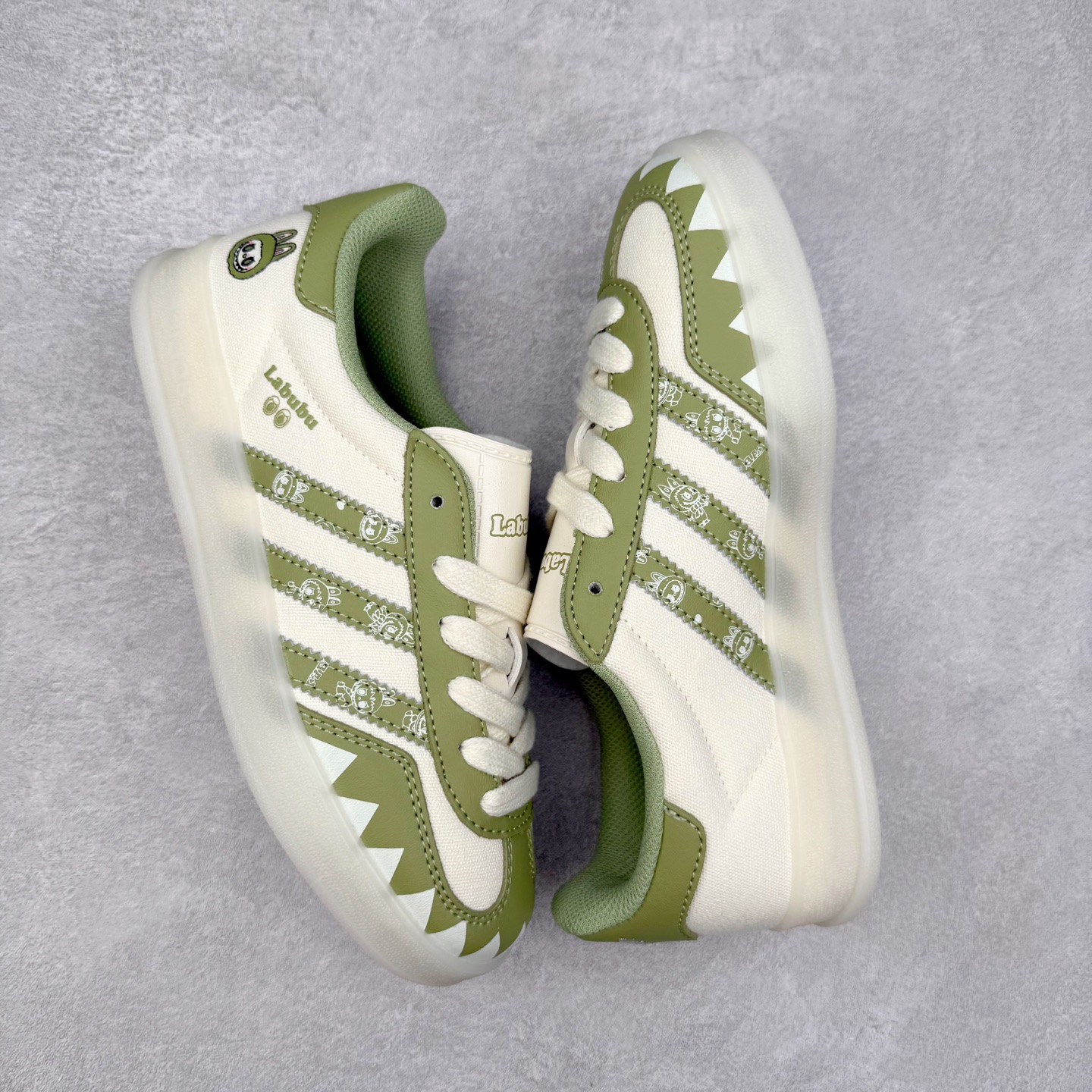 图片[3]-＃C2 AD Gazelle Indoor Trainers 羚羊内训系列低帮复古百搭休闲运动德训风板鞋 DM1234-019 90年代经典的复刻版！自60年代以足球训练鞋面世以来,Gazelle就以其经典设计席卷全球。1991年版本的复刻,再造经典Gazelle。采用皮革打造,搭配浊色细节,让这款经典更加简约。尺码：36 36⅔ 37⅓ 38 38⅔ 39⅓ 40 40⅔ 41⅓ 42 42⅔ 43⅓ 44⅓ 44⅔ 45-选品中心