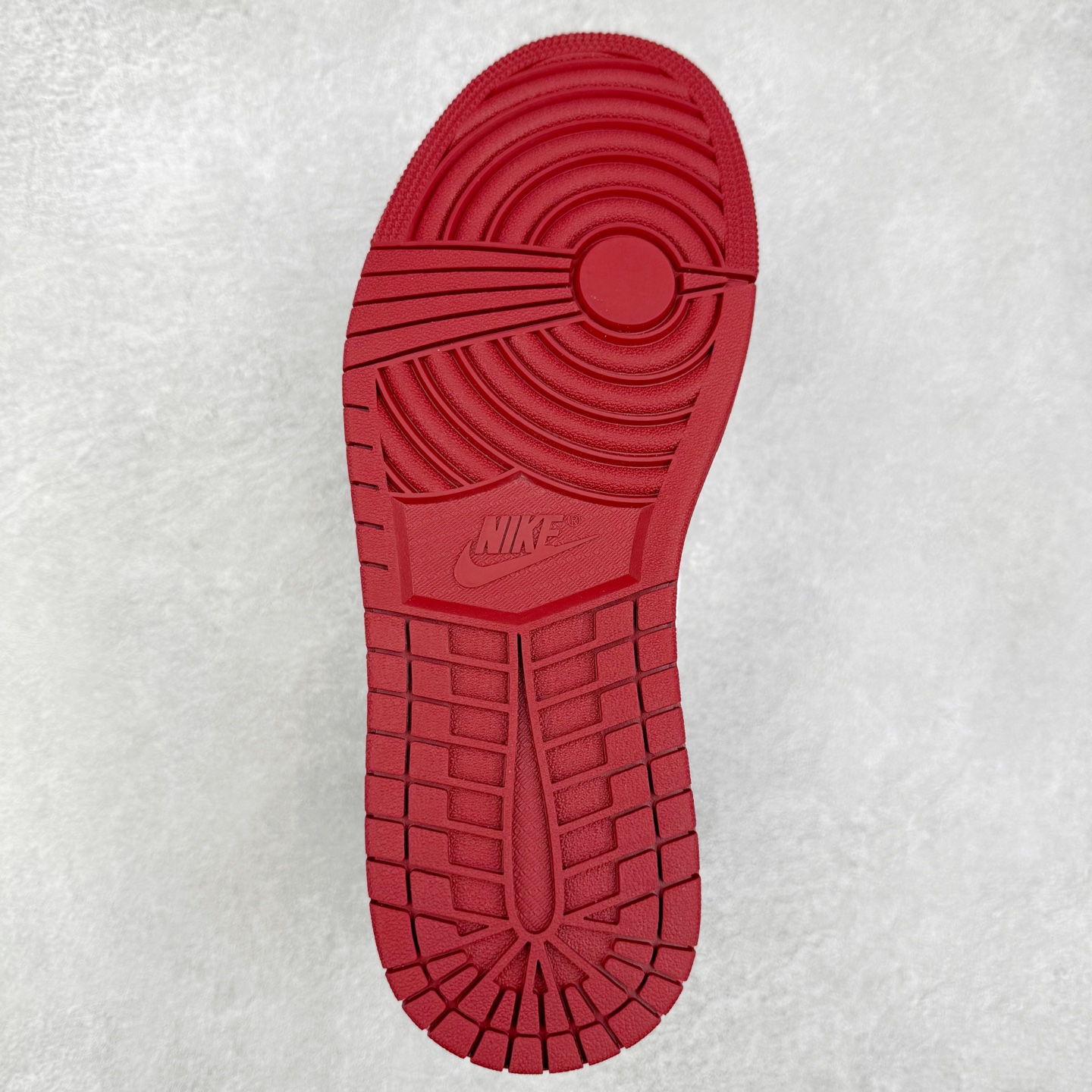 图片[9]-＃K版 Air Jordan AJ1 Low 低帮 酒红蓝 DC0774-604 全新流水线出品 DT版本唯一平替选择 市场第二梯队最强版 全部原鞋开发 原楦原纸板开发 全鞋电脑针车 原厂内置全掌气垫 原盒内在原标 唯一Zp原版鞋带绑法 免检产品 全新2022版型 全头层皮料 完美零毛边处理 原厂配置全掌气垫 价格定位良心 几十个配色陆续出货 实拍调校N版已经零色差零失真 百分百还原实物色彩所见即所得 不存在货不对板色差等低级问题 选购参考实物拍摄 不混卖不参货 只用心做好货严格选品 承诺混一赔十 尺码：36 36.5 37.5 38 38.5 39 40 40.5 41 42 42.5 43 44 44.5 45-选品中心