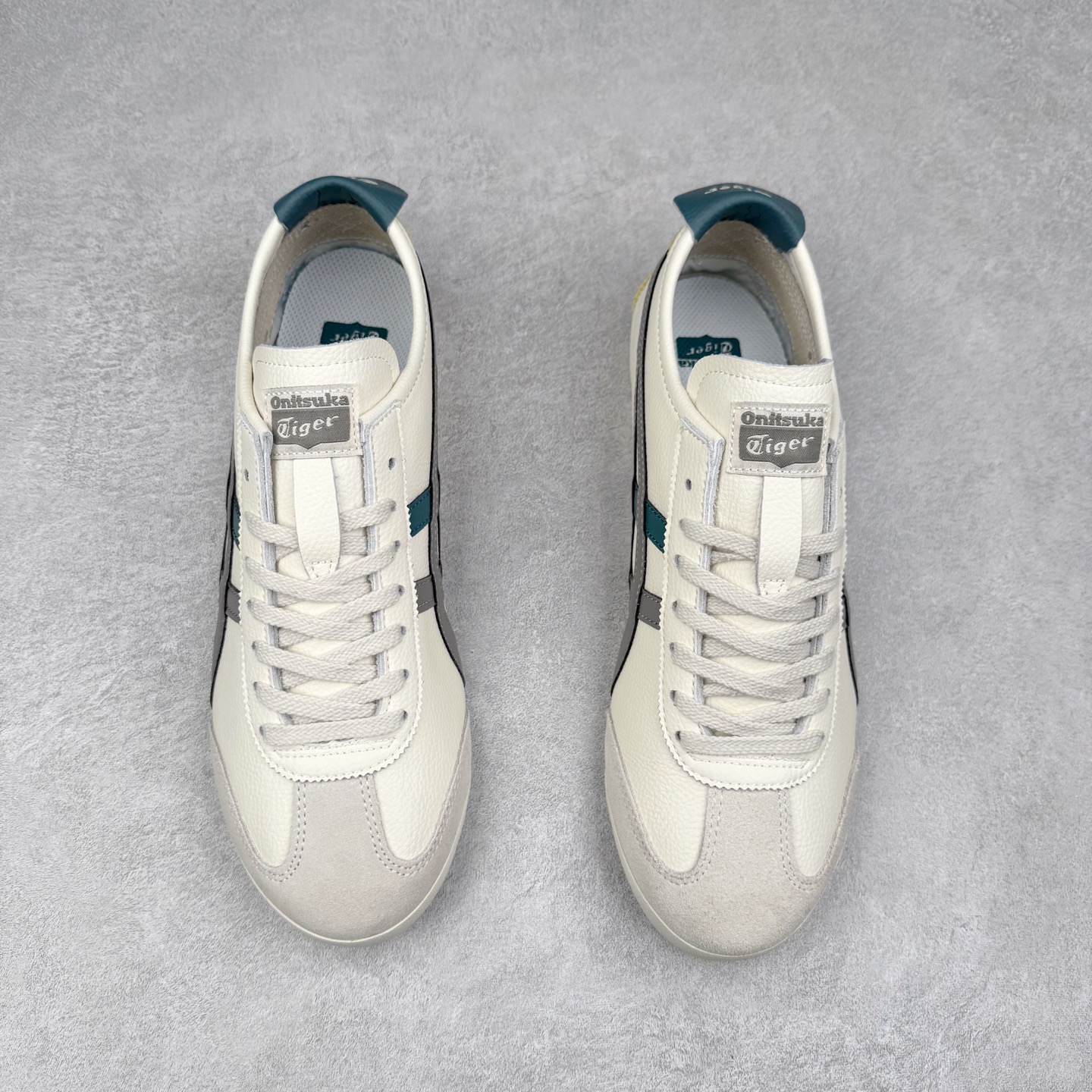 图片[2]-Asics Onitsuka Tiger MEXICO 66 亚瑟士鬼冢虎复古经典板鞋 市场王者选手 海外订单工厂出品 长期生产补货永不断码 超成熟稳定的做工品控 原装全套纸板楦头开发 原汁原味 完美呈现版型 私模正确鞋底咬花纹路 一比一鞋头弧度高度鞋身弧度 绝不口嗨 细节品控鞋型随意秒杀市面 原档咬花纹路私模大底 一个单元有六个三角形 总体形拼接呈现花瓣状 官方四联吊牌 原装Ortholite轻量化鞋垫 原盒原配 质保卡 说明书 钢印防尘纸 纸板中底带钢印 乳胶组合鞋垫 支持全方位的对比专柜 产品从款式颜色造型上体现出追求舒适和细节的完美 鞋类更是推崇手工制作的严谨与完美 融舒适性与可穿性的设计风格 注重细节的完美和别致魅力 既保持稳重 又不失轻松的时尚感 尺码：36 37 37.5 38 39 39.5 40 40.5 41.5 42 42.5 43.5 44 45-选品中心