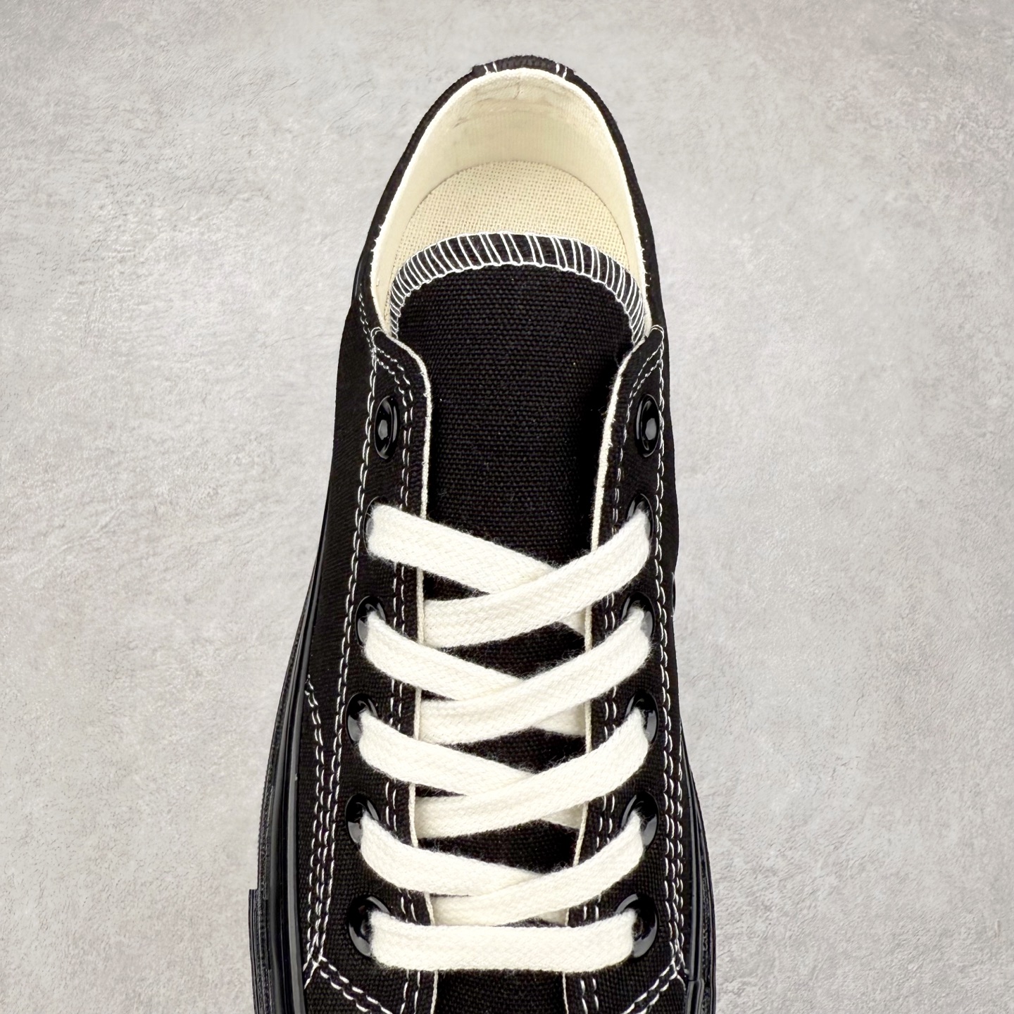 图片[5]-Converse Chuck 1970s 黑武士 匡威官方 防滑耐磨复古休闲帆布鞋 经典70s鞋型加持全黑帆布鞋身 全黑永不过时 自带复古氛围 百搭耐穿 货号：A17938C 低帮 货号：A17937C 高帮 尺码：35 36 36.5 37 37.5 38 39 39.5 40 41 41.5 42 42.5 43 44-选品中心