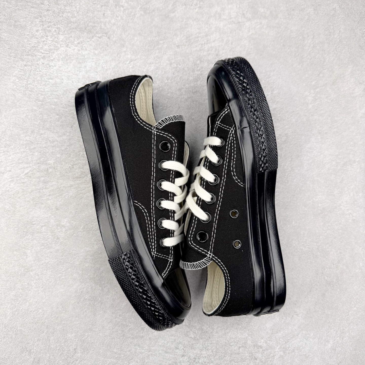 图片[3]-Converse Chuck 1970s 黑武士 匡威官方 防滑耐磨复古休闲帆布鞋 经典70s鞋型加持全黑帆布鞋身 全黑永不过时 自带复古氛围 百搭耐穿 货号：A17938C 低帮 货号：A17937C 高帮 尺码：35 36 36.5 37 37.5 38 39 39.5 40 41 41.5 42 42.5 43 44-选品中心