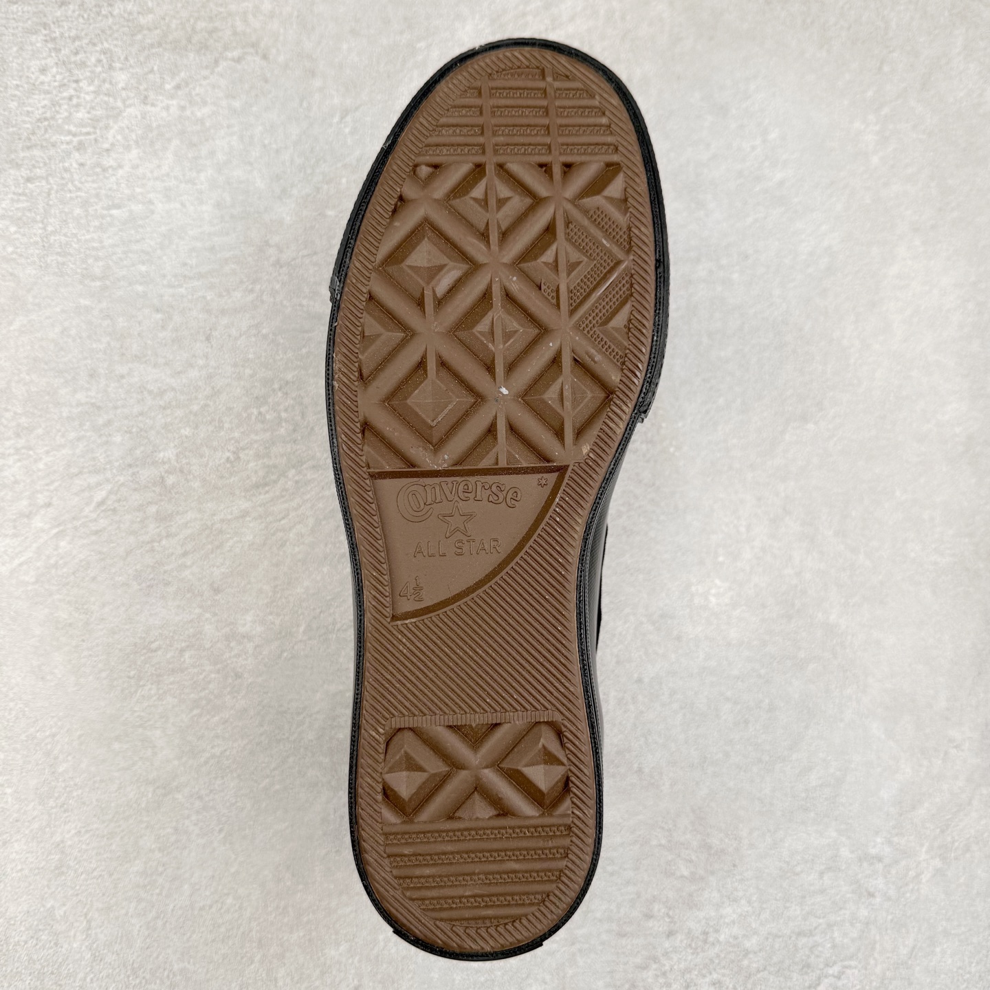 图片[9]-Converse Chuck 1970s 黑武士 匡威官方 防滑耐磨复古休闲帆布鞋 经典70s鞋型加持全黑帆布鞋身 全黑永不过时 自带复古氛围 百搭耐穿 货号：A17938C 低帮 货号：A17937C 高帮 尺码：35 36 36.5 37 37.5 38 39 39.5 40 41 41.5 42 42.5 43 44-选品中心