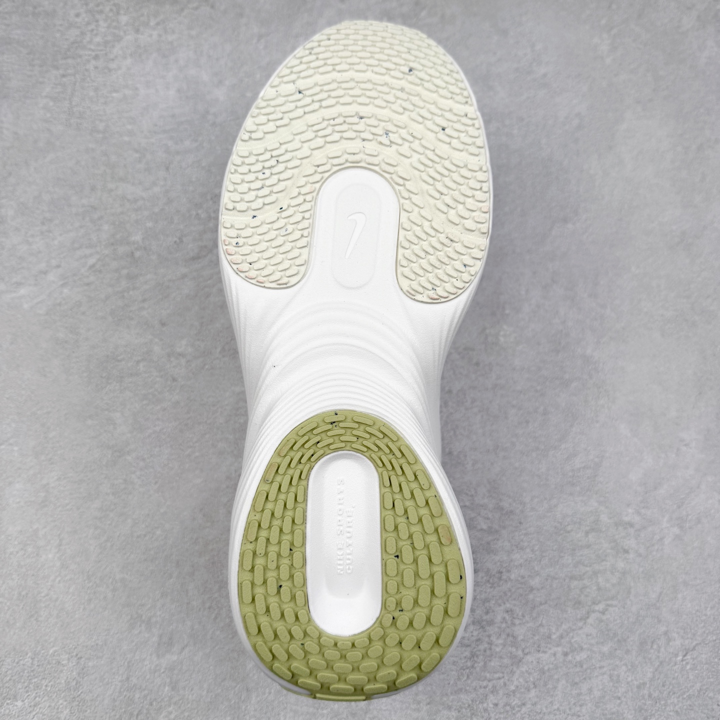 图片[9]-NK Uplift SC 简洁柔软舒适透气轻便 低帮 休闲跑步鞋 实拍调校N版已经零色差零失真 百分百还原实物色彩所见即所得 不存在货不对板色差等低级问题 选购参考实物拍摄 不混卖不参货 只用心做好货严格选品 承诺混一赔十 尺码：36 36.5 37.5 38 38.5 39 40 40.5 41 42 42.5 43 44 44.5 45-选品中心