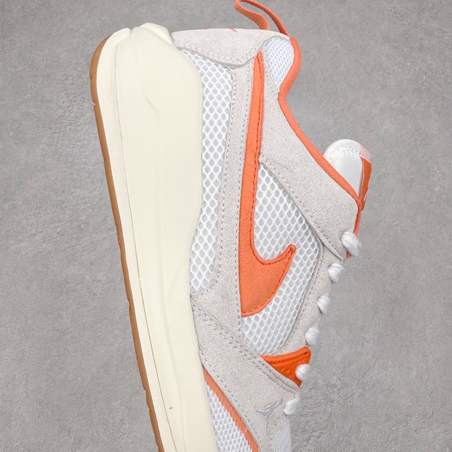 图片[6]-Jordan CMFT Era 时尚舒适 耐磨 低帮 复古篮球鞋 实拍调校N版已经零色差零失真 百分百还原实物色彩所见即所得 不存在货不对板色差等低级问题 选购参考实物拍摄 不混卖不参货 只用心做好货严格选品 承诺混一赔十 尺码：36 36.5 37.5 38 38.5 39 40 40.5 41 42 42.5 43 44 44.5 45 46-选品中心