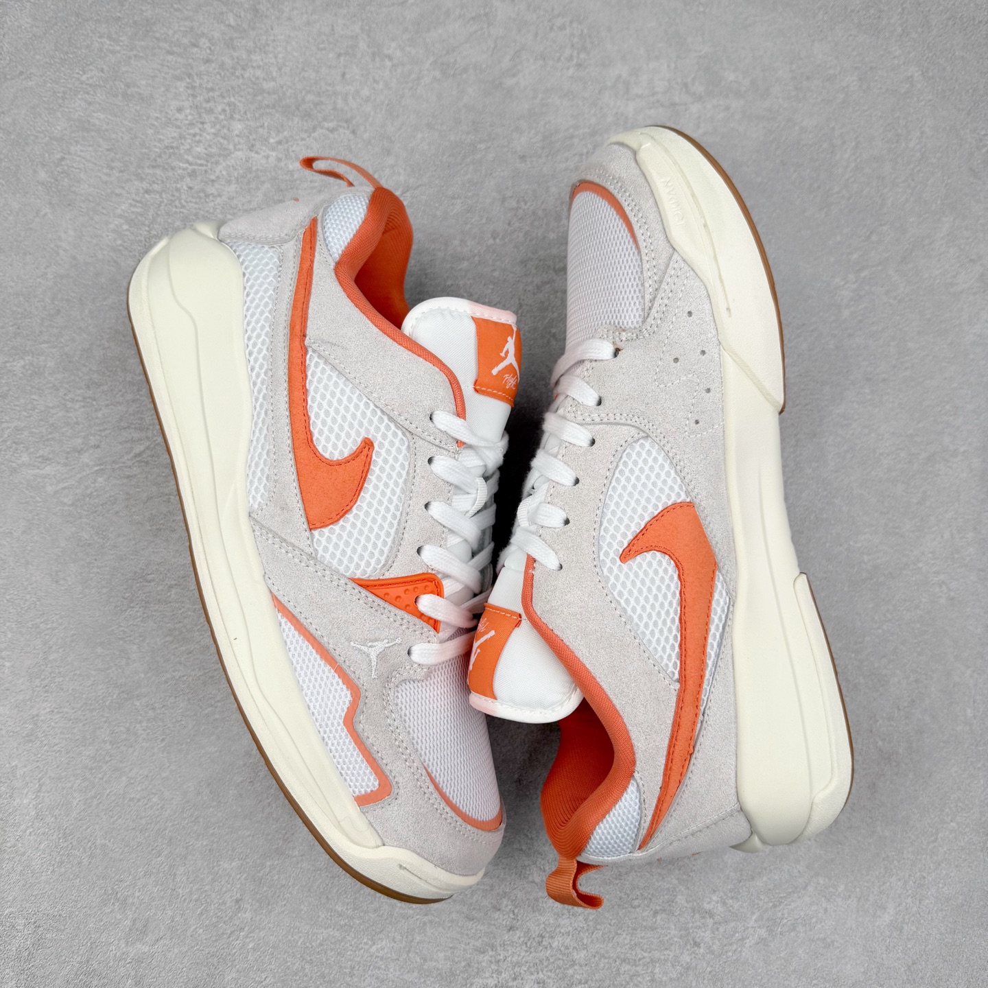 图片[3]-Jordan CMFT Era 时尚舒适 耐磨 低帮 复古篮球鞋 实拍调校N版已经零色差零失真 百分百还原实物色彩所见即所得 不存在货不对板色差等低级问题 选购参考实物拍摄 不混卖不参货 只用心做好货严格选品 承诺混一赔十 尺码：36 36.5 37.5 38 38.5 39 40 40.5 41 42 42.5 43 44 44.5 45 46-选品中心