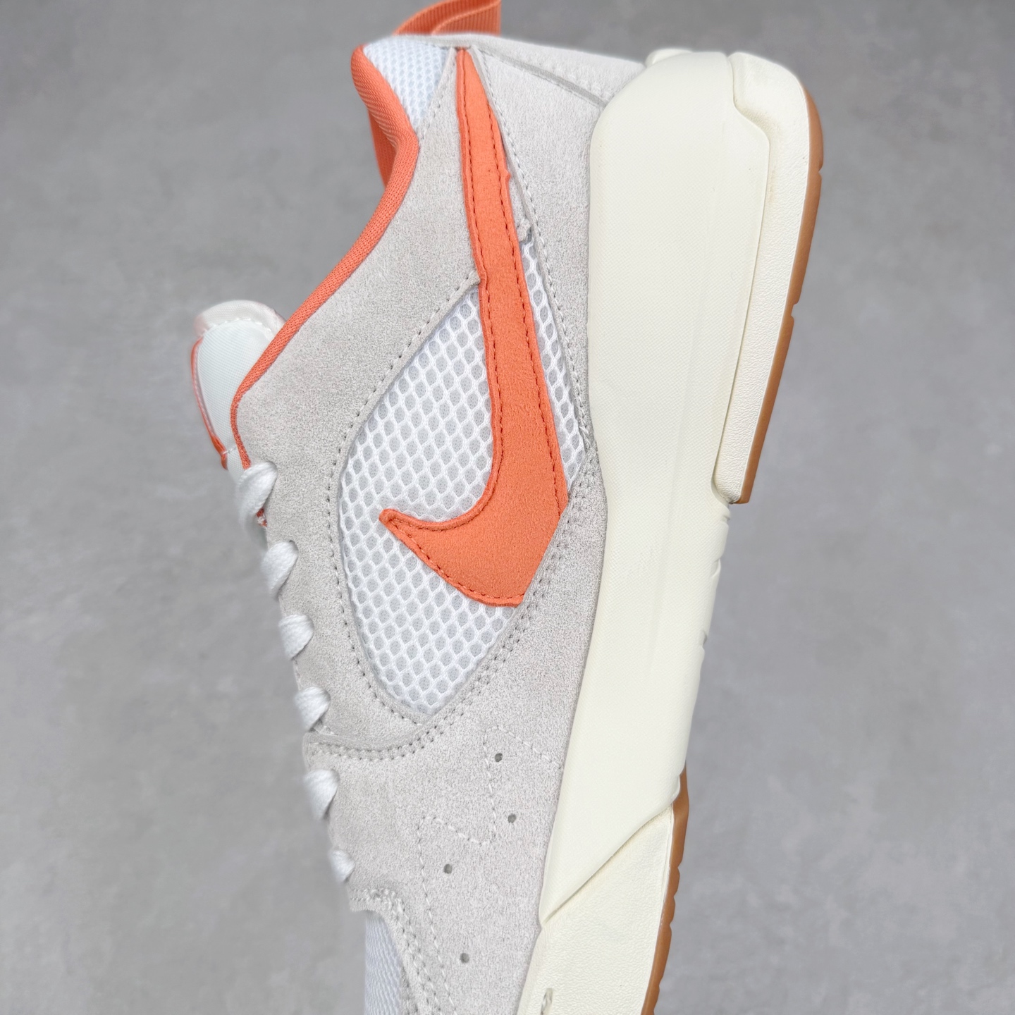 图片[7]-Jordan CMFT Era 时尚舒适 耐磨 低帮 复古篮球鞋 实拍调校N版已经零色差零失真 百分百还原实物色彩所见即所得 不存在货不对板色差等低级问题 选购参考实物拍摄 不混卖不参货 只用心做好货严格选品 承诺混一赔十 尺码：36 36.5 37.5 38 38.5 39 40 40.5 41 42 42.5 43 44 44.5 45 46-选品中心