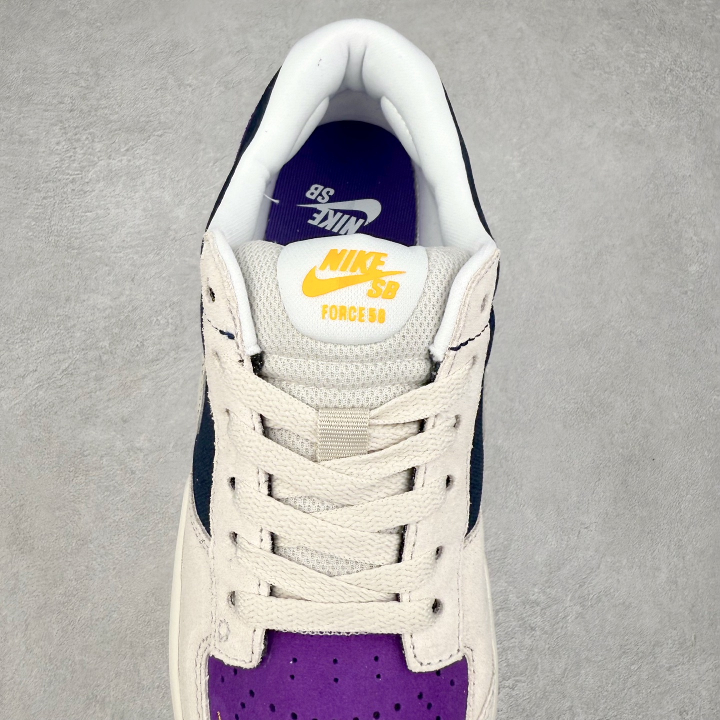 图片[5]-NK SB Force 58 空军58系列低帮休闲运动滑板板鞋 DV5477-403 鞋面由帆布和麂皮拼接 层次感丰富 搭配硫化外底 耐磨耐穿 鞋舌及中底后跟处饰有SB Logo 表明鞋款身份 采用包边设计 经久耐穿 硫化结构则有效提升灵活性 穿上这款全新推出的创意力作 助你耀动街头 尺码：36 36.5 37.5 38 38.5 39 40 40.5 41 42 42.5 43 44 45-选品中心