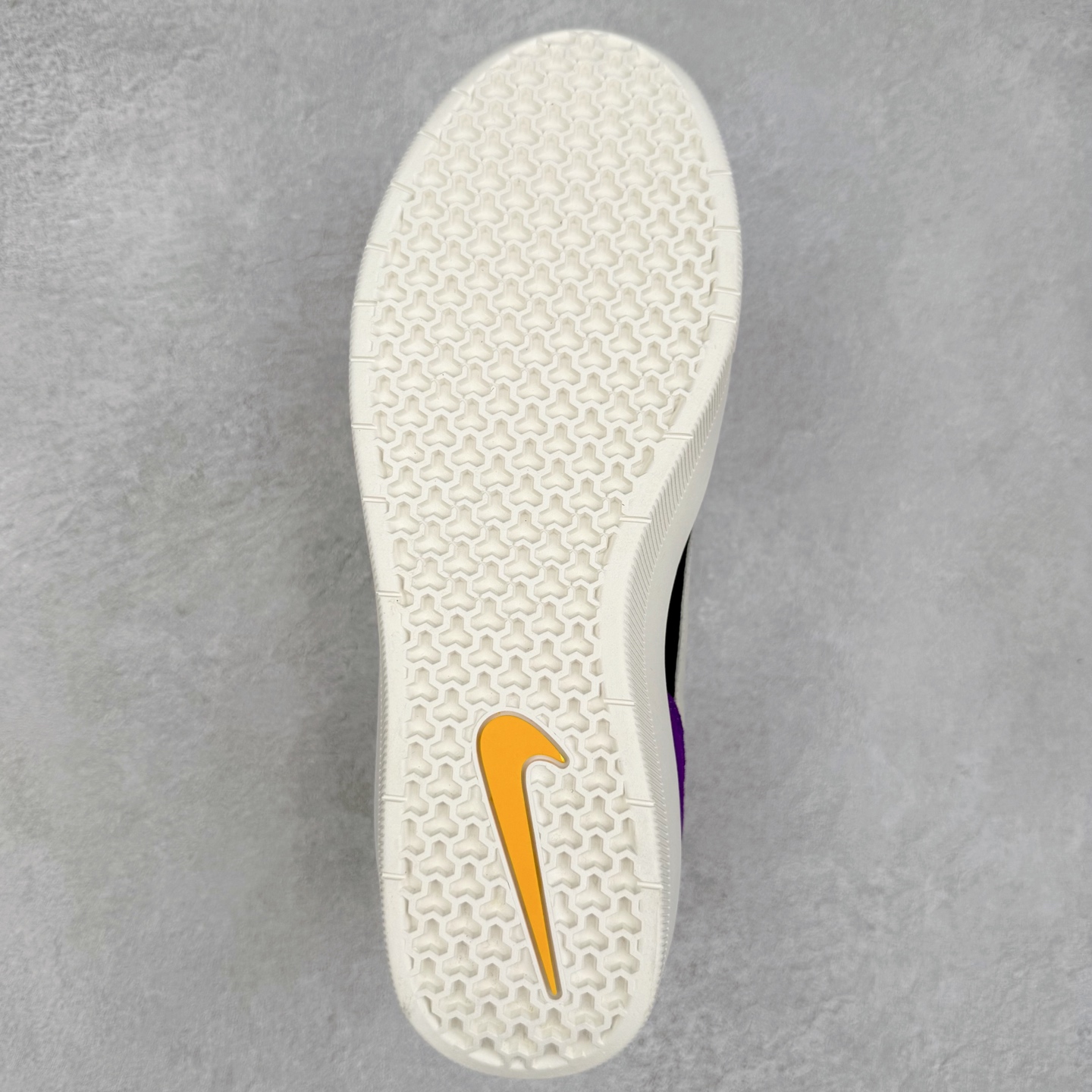 图片[9]-NK SB Force 58 空军58系列低帮休闲运动滑板板鞋 DV5477-403 鞋面由帆布和麂皮拼接 层次感丰富 搭配硫化外底 耐磨耐穿 鞋舌及中底后跟处饰有SB Logo 表明鞋款身份 采用包边设计 经久耐穿 硫化结构则有效提升灵活性 穿上这款全新推出的创意力作 助你耀动街头 尺码：36 36.5 37.5 38 38.5 39 40 40.5 41 42 42.5 43 44 45-选品中心