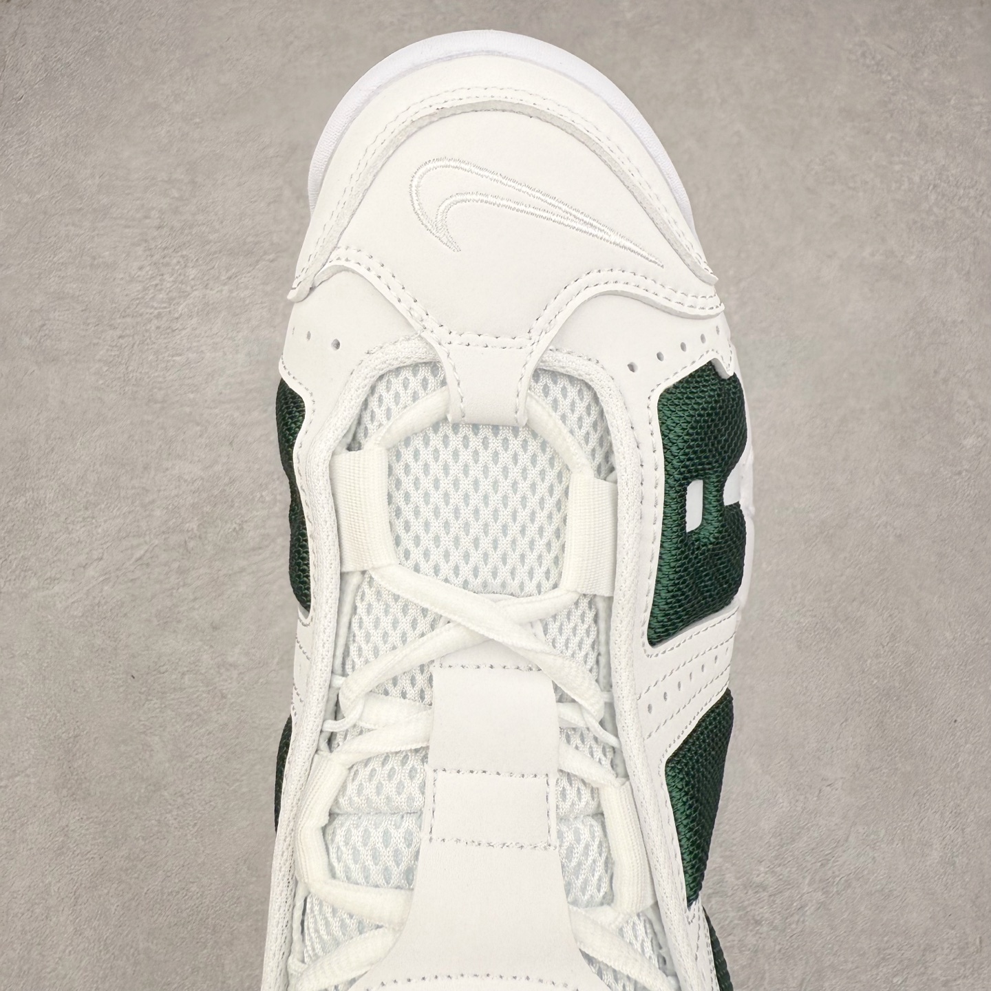 图片[4]-NK Air More Uptempo 皮蓬舒适防滑耐磨 低帮 复古篮球鞋 FZ3055-102 男女同款 实拍调校N版已经零色差零失真 百分百还原实物色彩所见即所得 不存在货不对板色差等低级问题 选购参考实物拍摄 不混卖不参货 只用心做好货严格选品 承诺混一赔十 尺码：36 36.5 37.5 38 38.5 39 40 40.5 41 42 42.5 43 44 44.5 45-选品中心