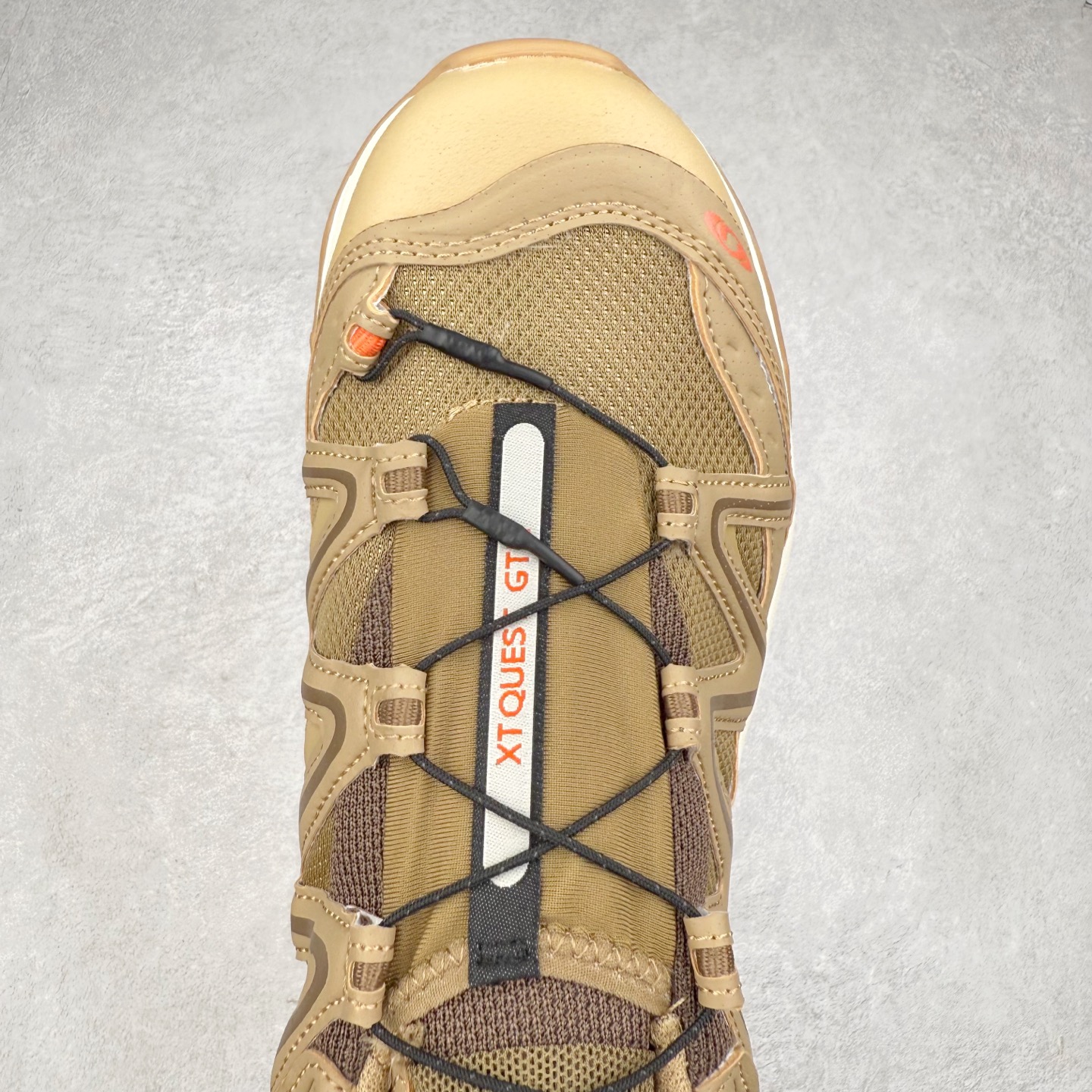 图片[4]-＃C版 Salomon XT-QUEST ADV 萨洛蒙潮流越野机能户外功能鞋 纯原外贸平台特供订单 耗时半年巨作 全套原纸板楦头开发 原厂特供网布配套加持 确保原汁原味 完美呈现版型 原档数据独家私模五层组合大底 男女鞋同步官方开发至46.5 原装Ortholite轻量化鞋垫 中底布带钢印编号 原厂TPU锁扣 进口港宝加持 后跟自然饱满 还原公司包裹性 基于 SALOMON 初代 XT 鞋身造型并搭载 4D ADVANCED CHASSIS™ 大底打造而成 为这款 XT-QUEST 带来了多项足部控制与保护等功能性 如在运动过程中控制左右晃动的过程而提高稳定性、改善长途越野过程中足中到足尖的过渡、提高感知岩石的精确度以抵抗尖锐物体对脚底的伤害以及采用动态缓冲来增强穿着舒适感 从而减轻疲劳感 使 XT-QUEST 成为一双舒适且安全的户外之履 尺码：36 36.5 37.5 38 38.5 39 40 40.5 41 42 42.5 43 44 44.5 45 46 46.5-选品中心