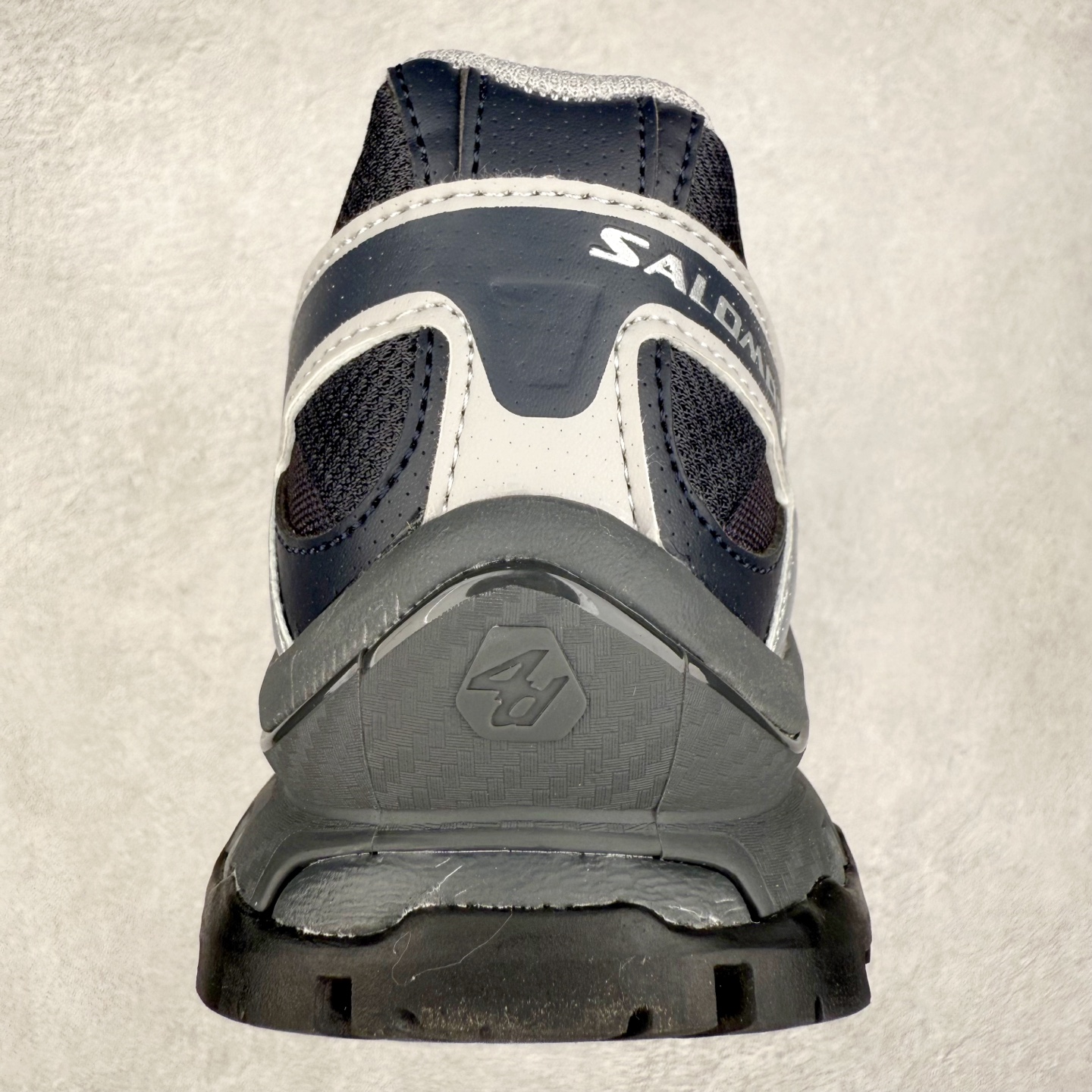 图片[8]-＃C版 Salomon XT-QUEST ADV 萨洛蒙潮流越野机能户外功能鞋 纯原外贸平台特供订单 耗时半年巨作 全套原纸板楦头开发 原厂特供网布配套加持 确保原汁原味 完美呈现版型 原档数据独家私模五层组合大底 男女鞋同步官方开发至46.5 原装Ortholite轻量化鞋垫 中底布带钢印编号 原厂TPU锁扣 进口港宝加持 后跟自然饱满 还原公司包裹性 基于 SALOMON 初代 XT 鞋身造型并搭载 4D ADVANCED CHASSIS™ 大底打造而成 为这款 XT-QUEST 带来了多项足部控制与保护等功能性 如在运动过程中控制左右晃动的过程而提高稳定性、改善长途越野过程中足中到足尖的过渡、提高感知岩石的精确度以抵抗尖锐物体对脚底的伤害以及采用动态缓冲来增强穿着舒适感 从而减轻疲劳感 使 XT-QUEST 成为一双舒适且安全的户外之履 尺码：36 36.5 37.5 38 38.5 39 40 40.5 41 42 42.5 43 44 44.5 45 46 46.5-选品中心