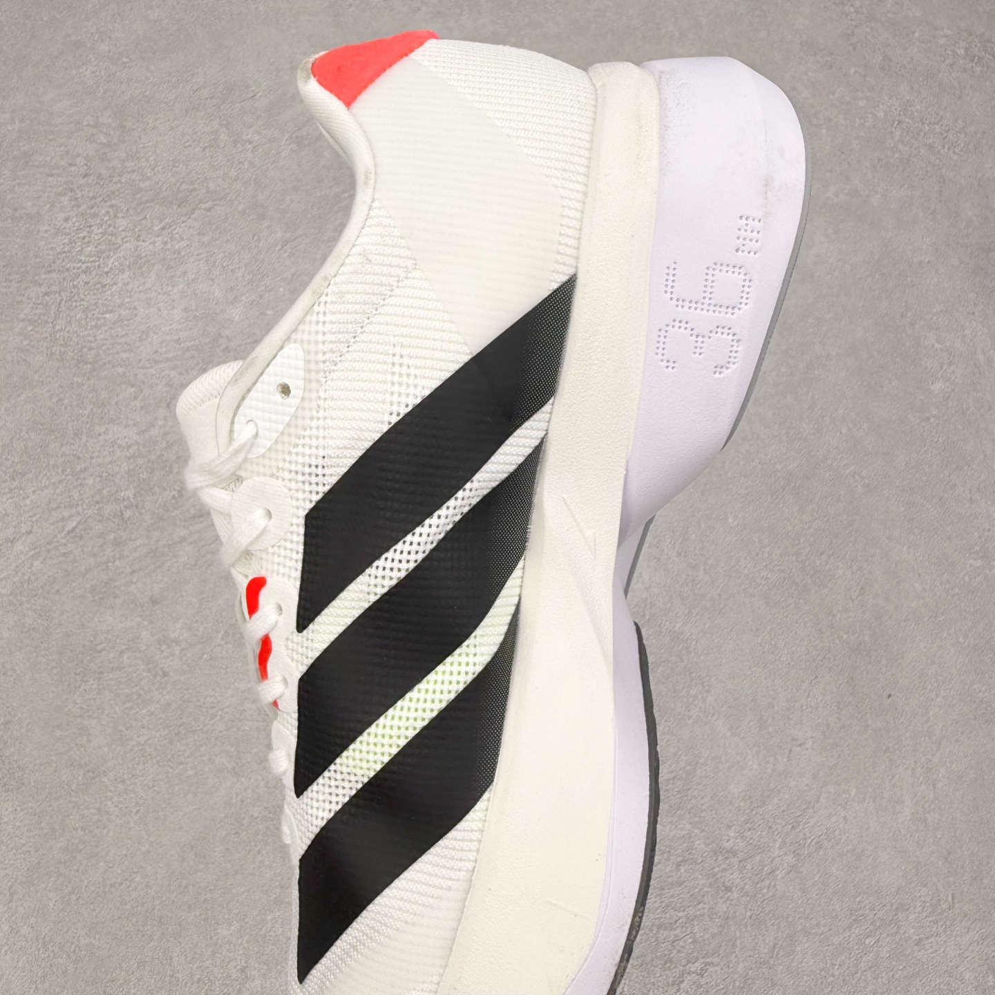 图片[7]-AD Adizero Boston 13 夏季透气网眼竞速跑鞋 融合Lightstrike和Lightstrike Pro技术 采用乙烯/乙酸乙烯酯(EVA)材质 打造舒适中底 含ENERGYROD能量碳柱 旨在为步伐添活力 尺码：36 36.5 37 38 38.5 39 40 40.5 41 42 42.5 43 44 44.5 45-选品中心