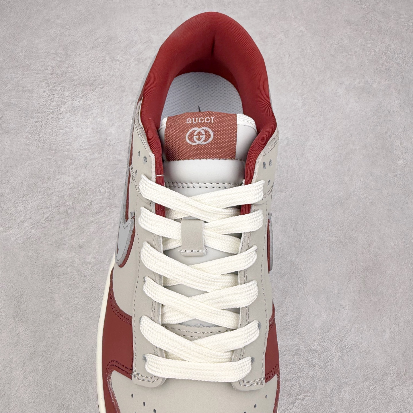 图片[5]-NK Dunk Low 定制配色 XY2026-157 大厂出品 极力推荐 原装头层材料 独家版型蒸餾加工帶來的是更好的视觉和脚感体验大厂纯原品质出货 清洁度 电绣工艺 皮料切割干净无任何毛边 细节完美 实拍调校N版已经零色差零失真 百分百还原实物色彩所见即所得 不存在货不对板色差等低级问题 选购参考实物拍摄 不混卖不参货 只用心做好货严格选品 承诺混一赔十 尺码：36 36.5 37.5 38 38.5 39 40 40.5 41 42 42.5 43 44 44.5 45-选品中心