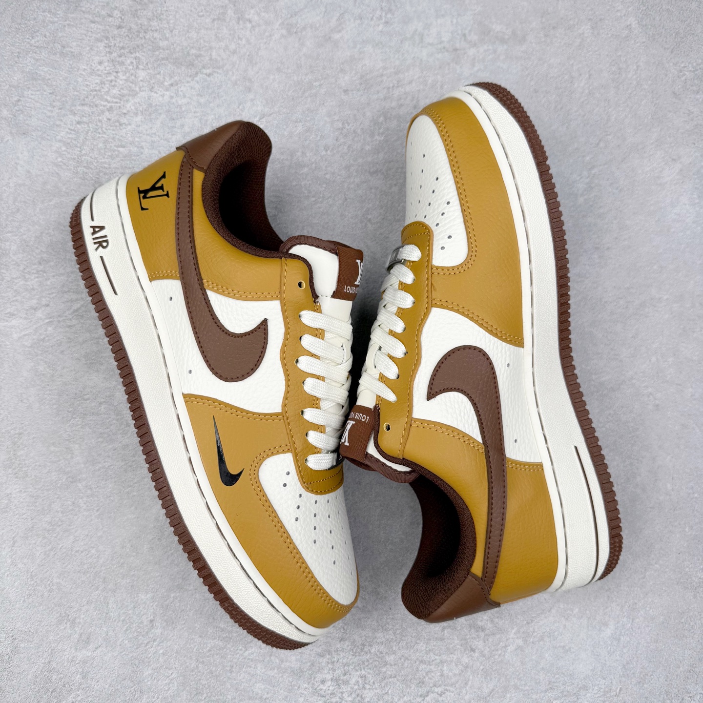 图片[3]-NK Air Force 1´07 Low 空军一号低帮百搭休闲运动板鞋 LW9279-014 柔软、弹性十足的缓震性能和出色的中底设计 横跨复古与现代的外型结合 造就出风靡全球 三十多年的Force 1 直到今天还深受青睐 实拍调校N版已经零色差零失真 百分百还原实物色彩所见即所得 不存在货不对板色差等低级问题 选购参考实物拍摄 不混卖不参货 只用心做好货严格选品 承诺混一赔十 尺码：36 36.5 37.5 38 38.5 39 40 40.5 41 42 42.5 43 44 44.5 45-选品中心